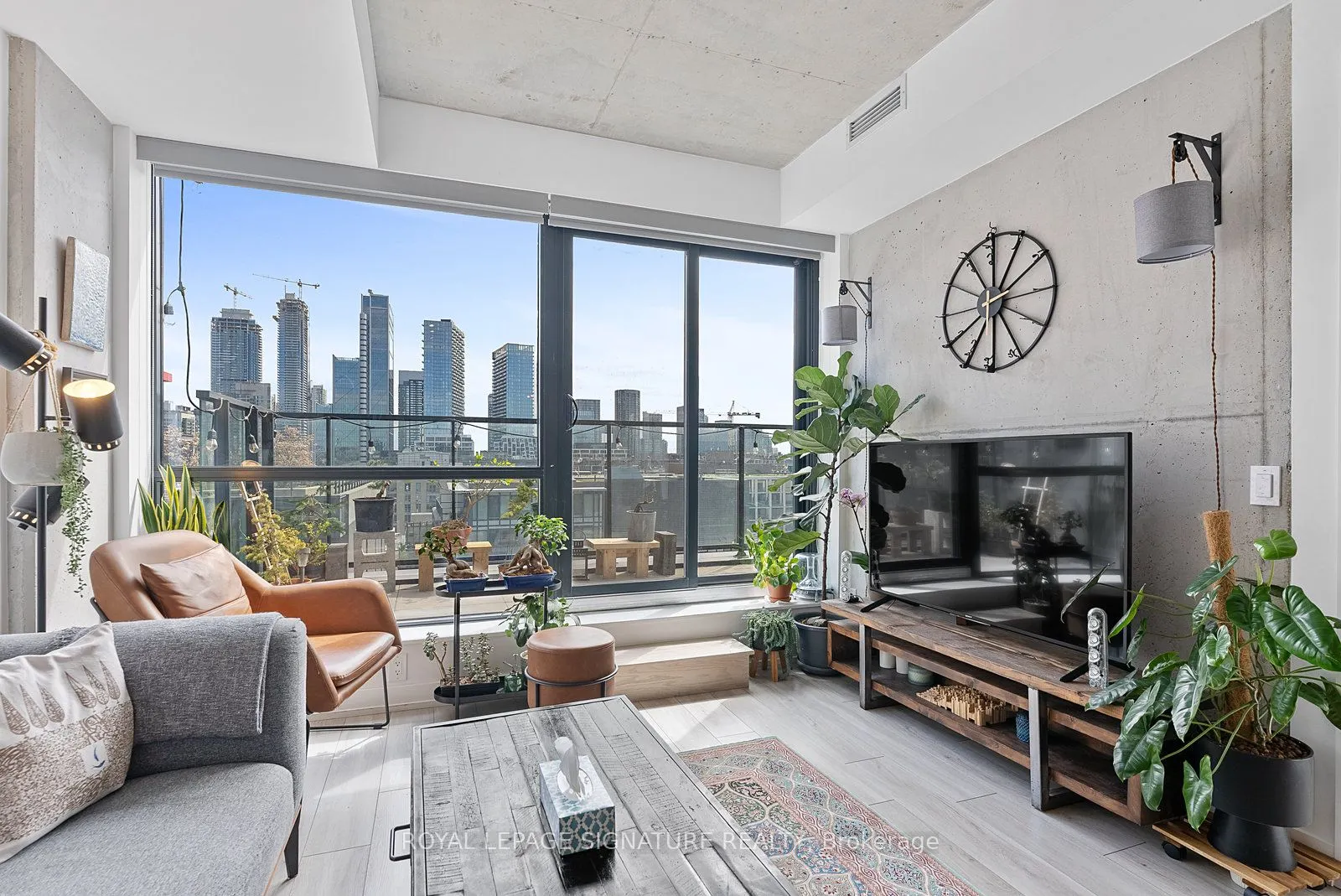 458 Richmond Street W, #1203