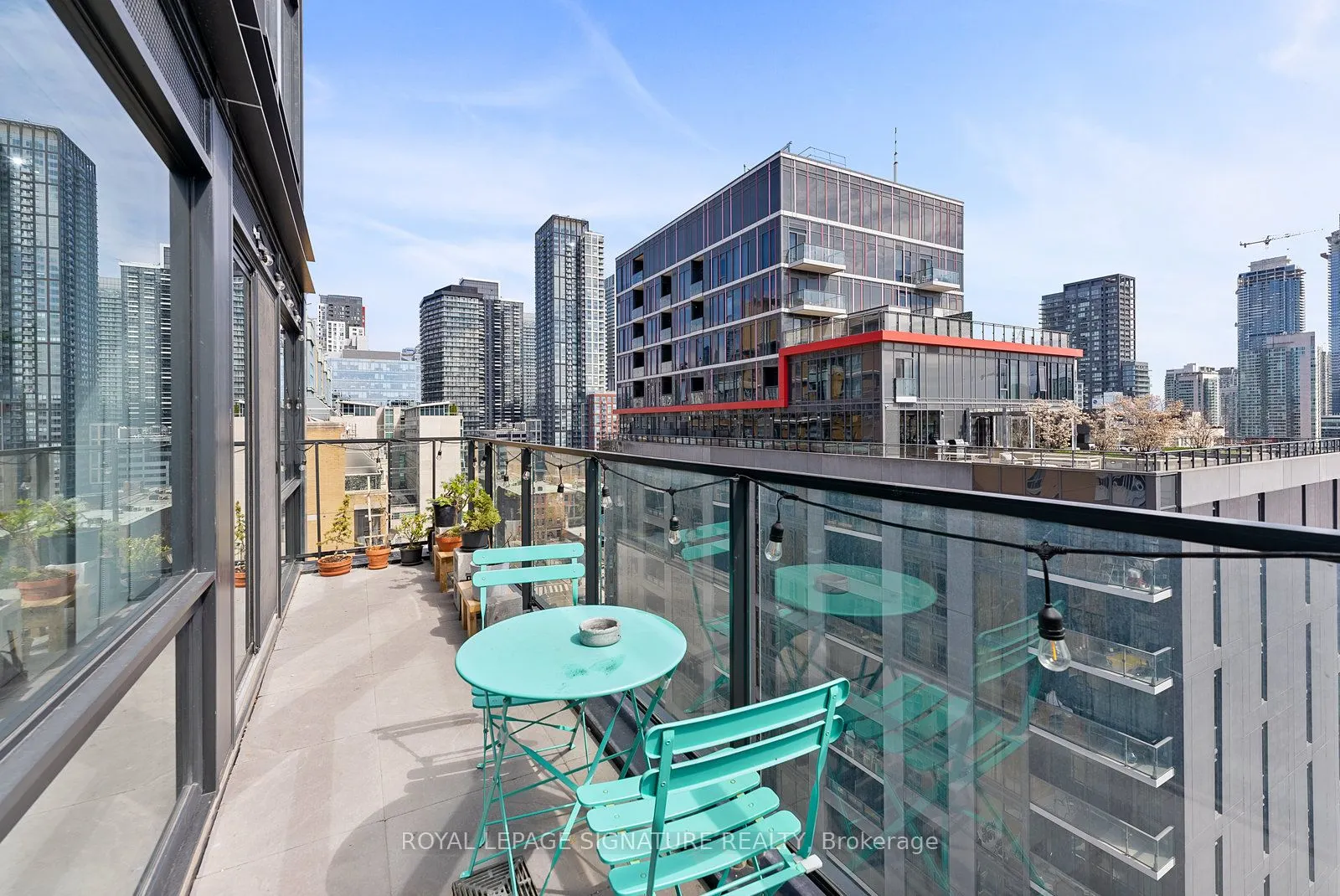 458 Richmond Street W, #1203
