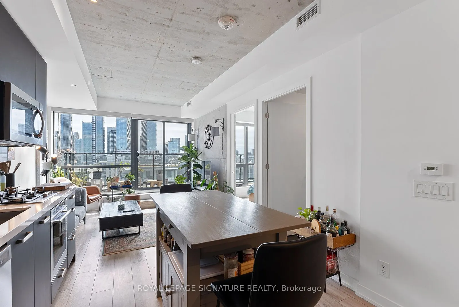458 Richmond Street W, #1203