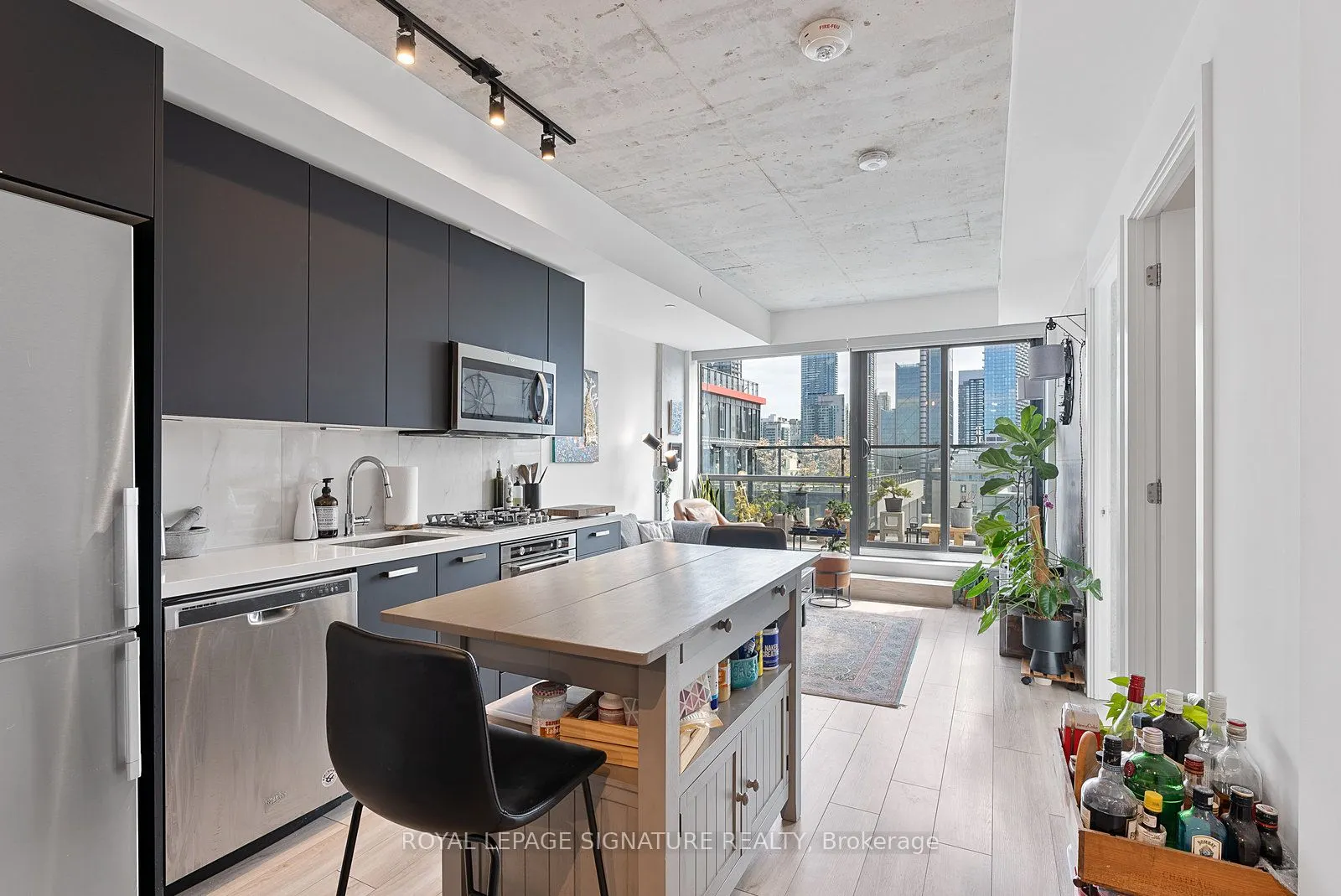 458 Richmond Street W, #1203
