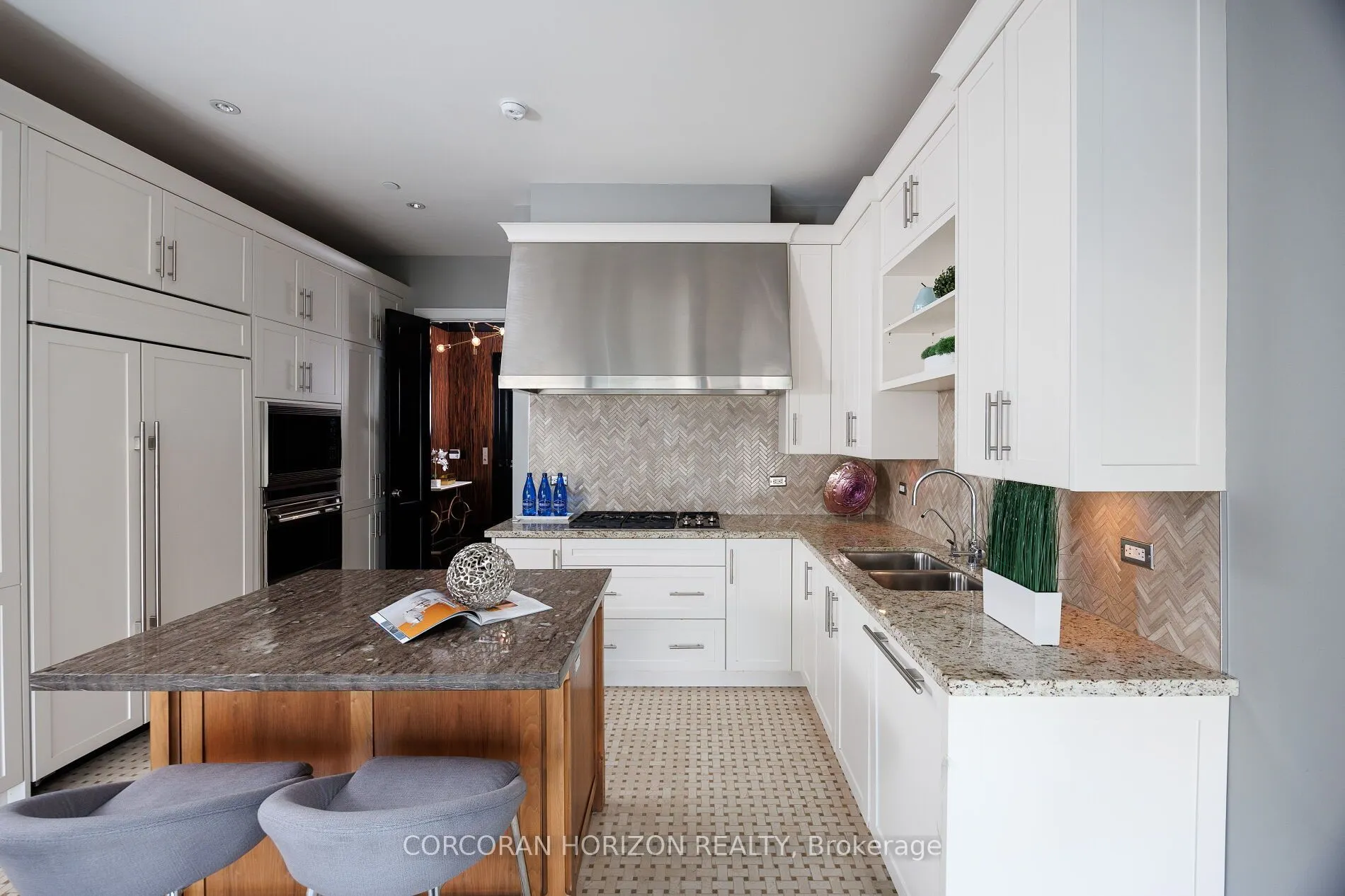 183 Wellington Street W, #2403