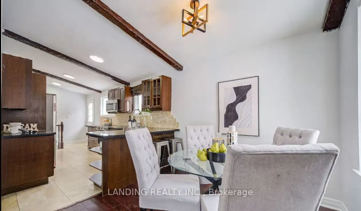 61 Kingslake Road