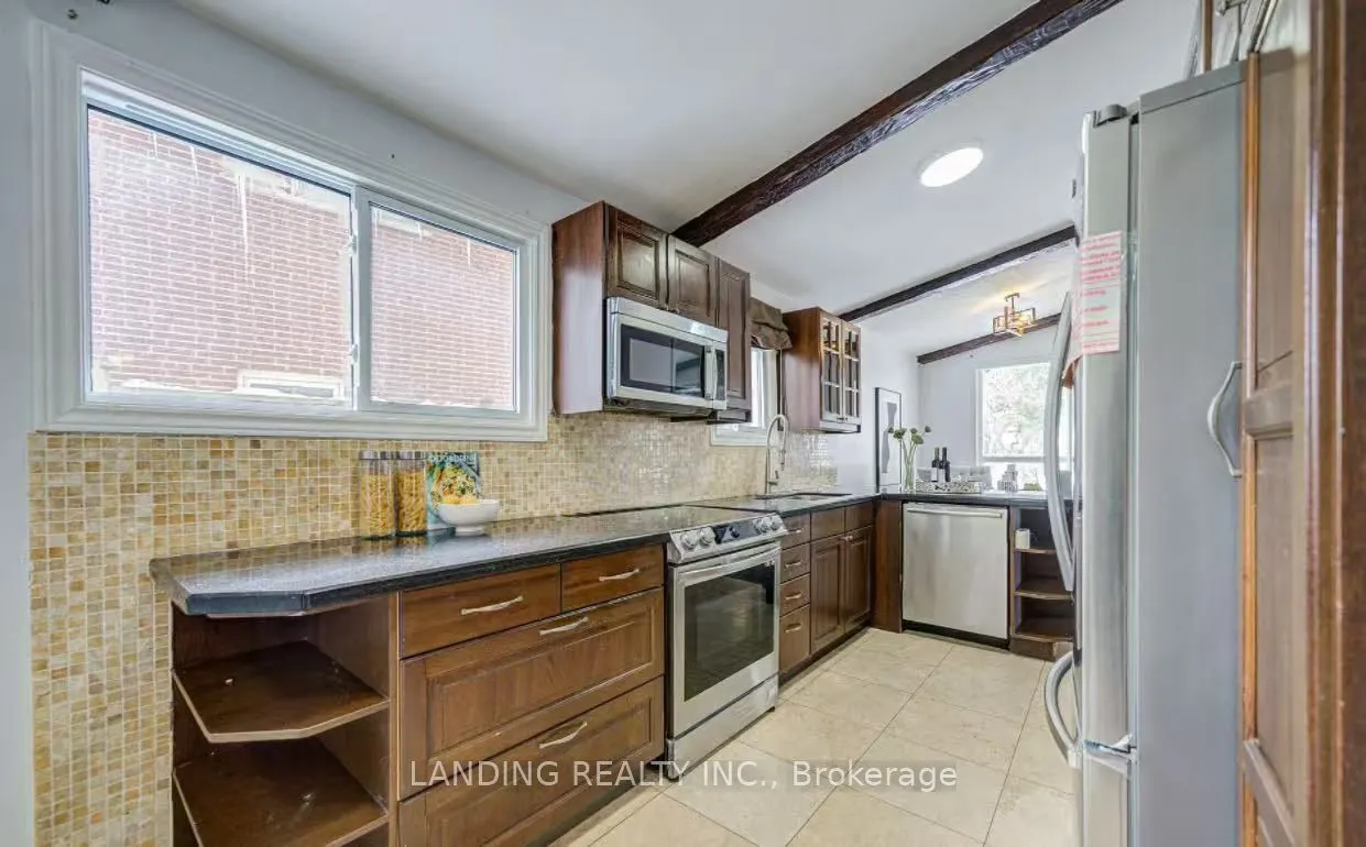 61 Kingslake Road