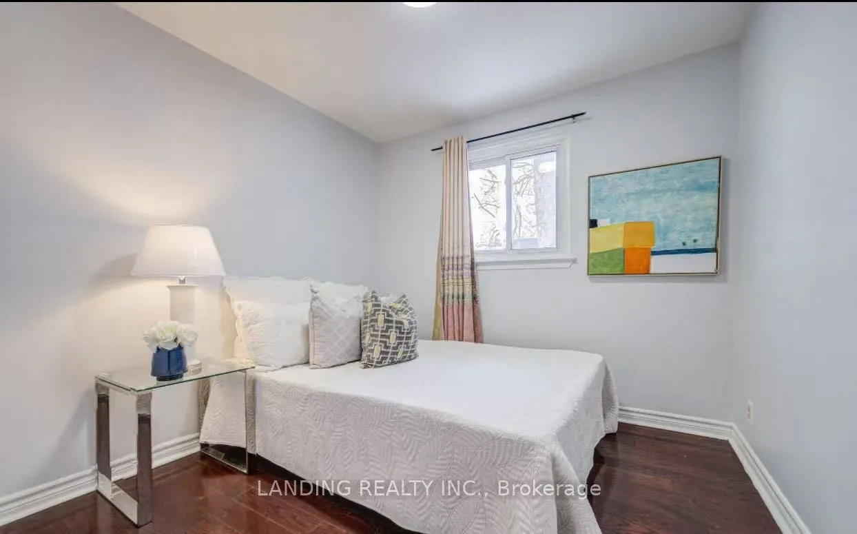 61 Kingslake Road