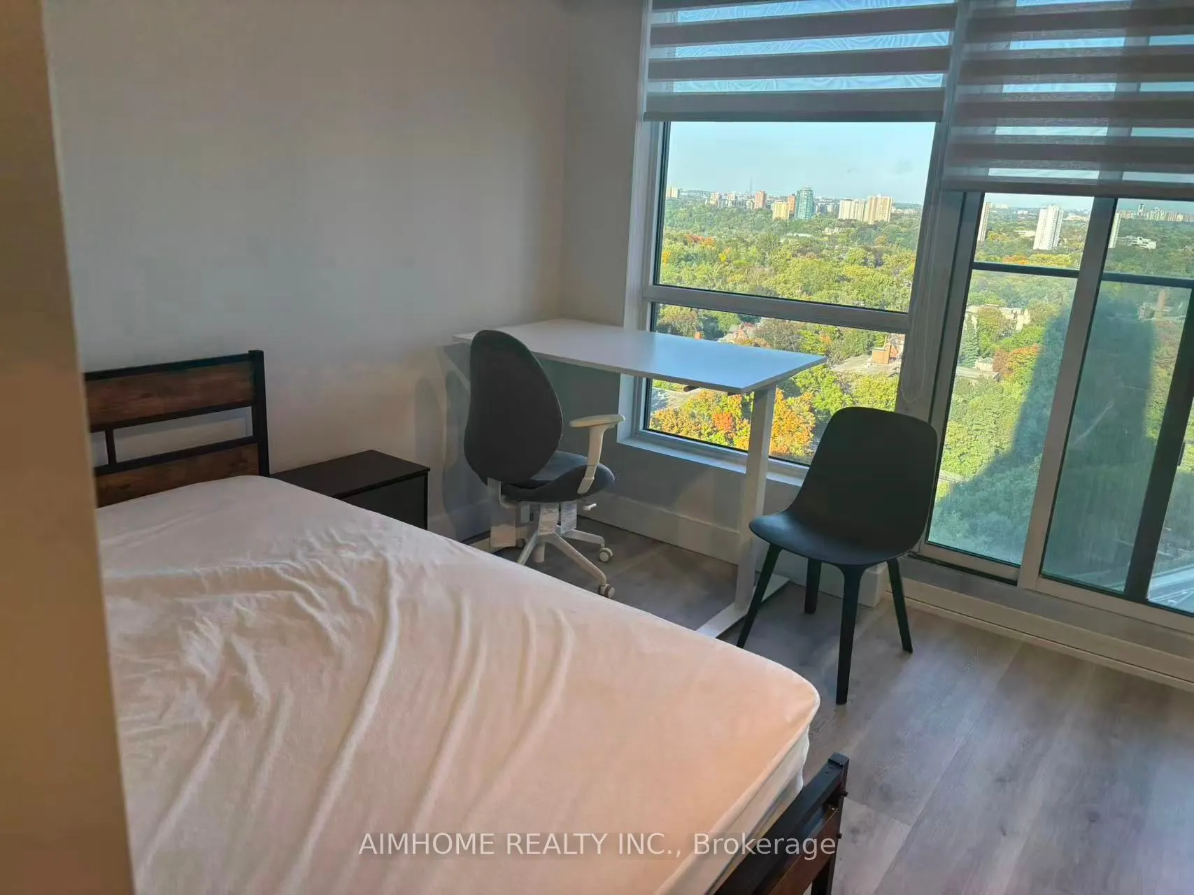 395 Bloor Street E, #1709