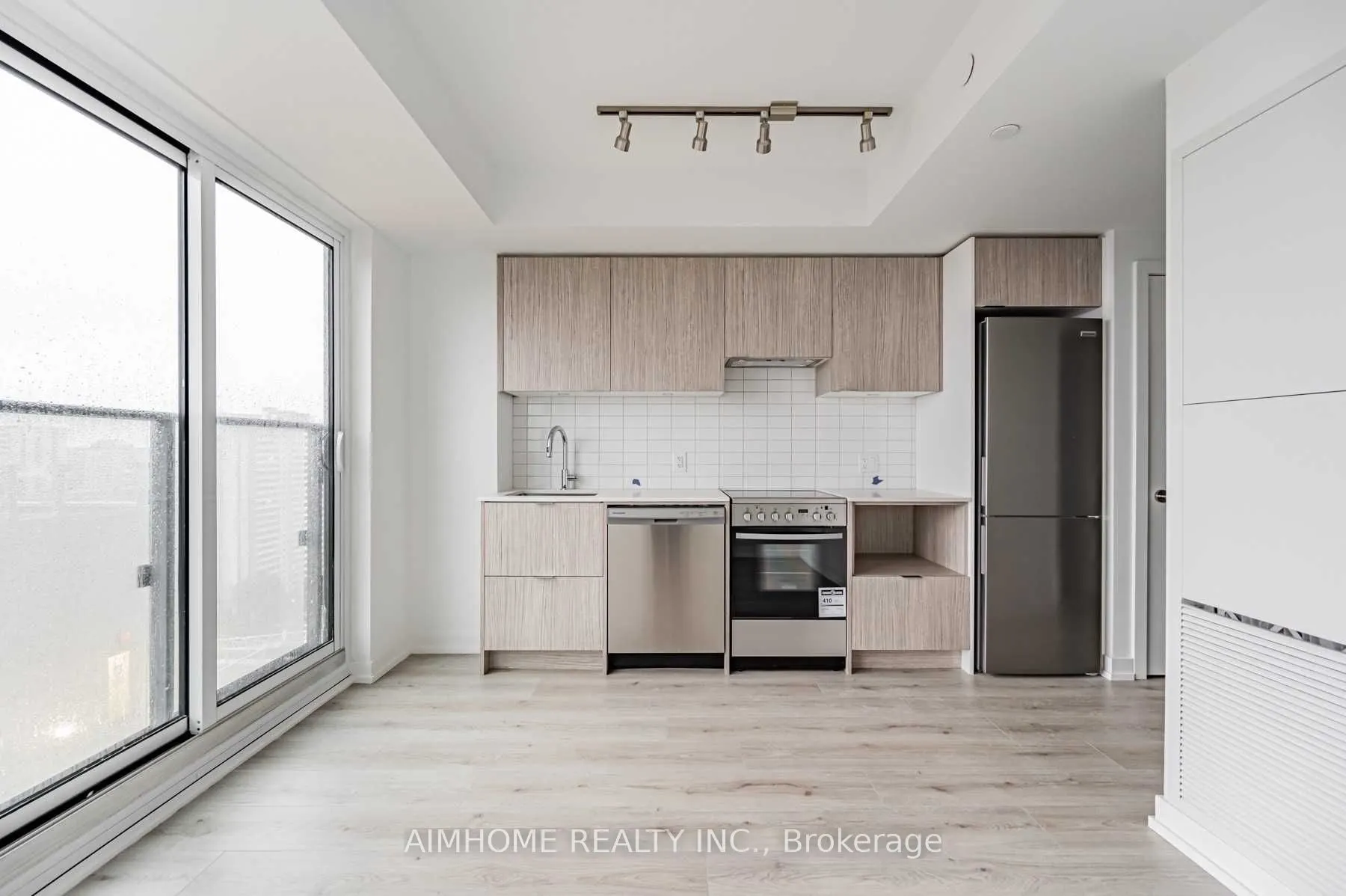 395 Bloor Street E, #1709