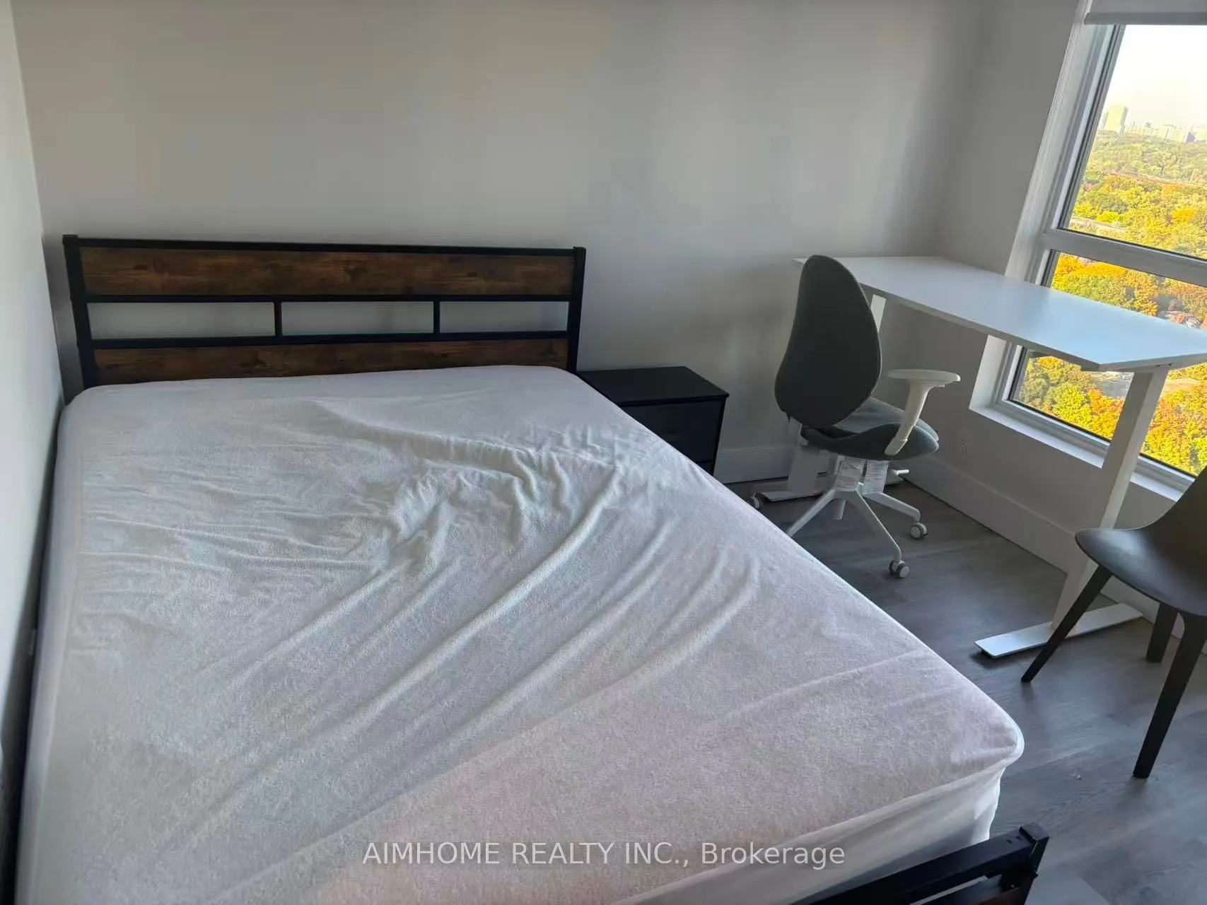 395 Bloor Street E, #1709