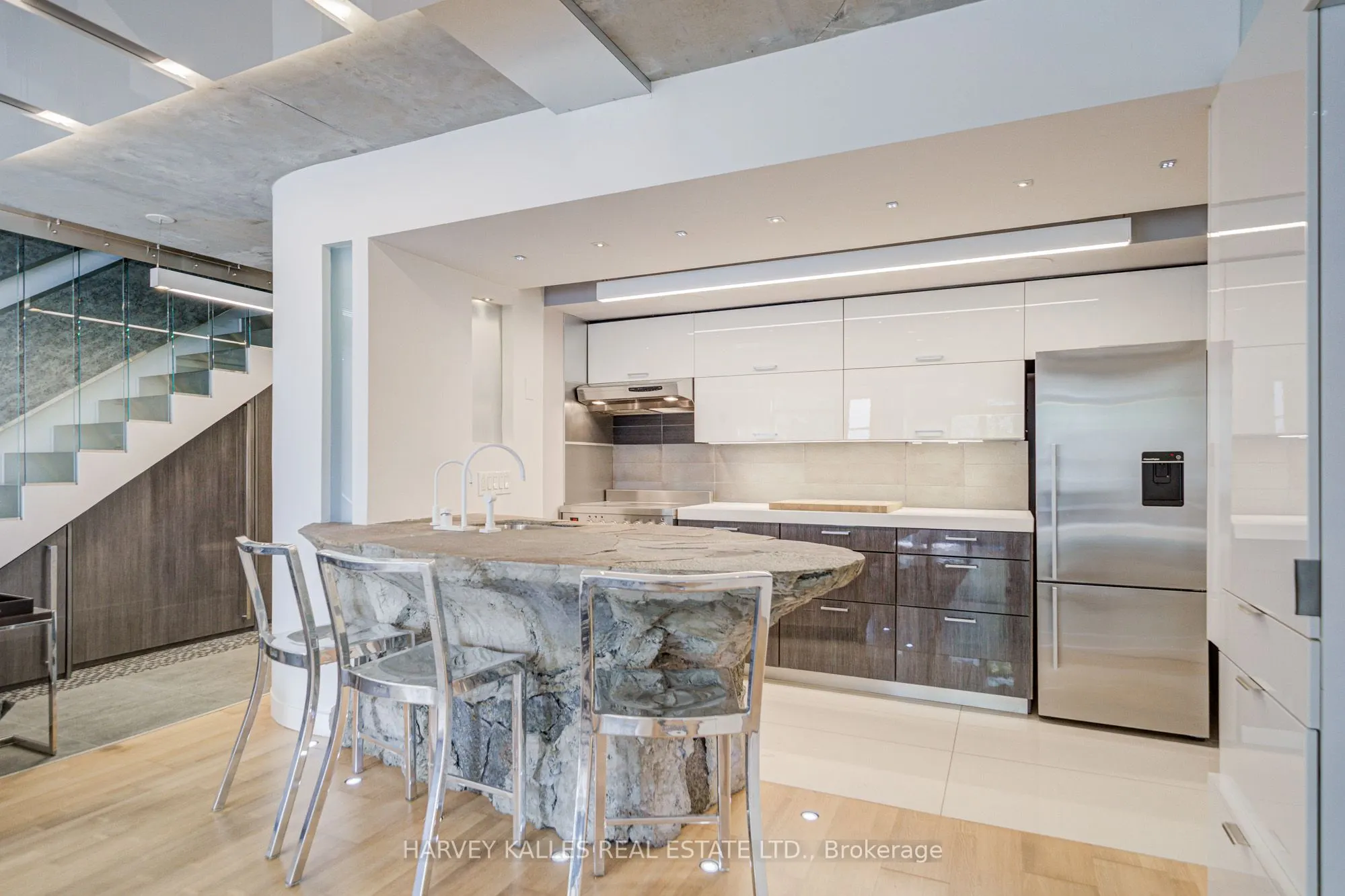 55 Stewart Street, #121
