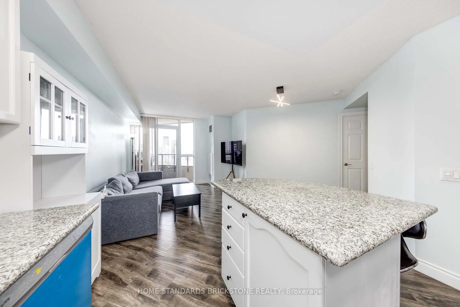 78 Harrison Garden Boulevard, #1701