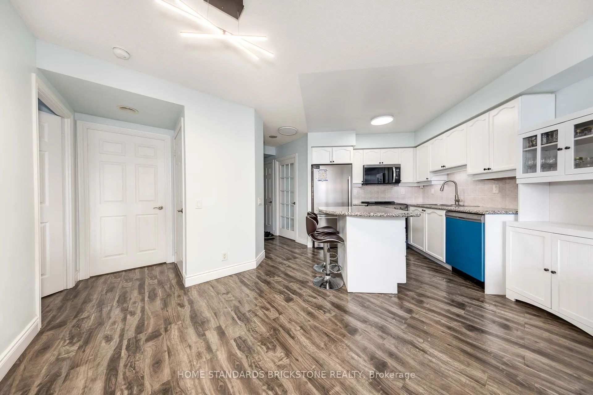 78 Harrison Garden Boulevard, #1701
