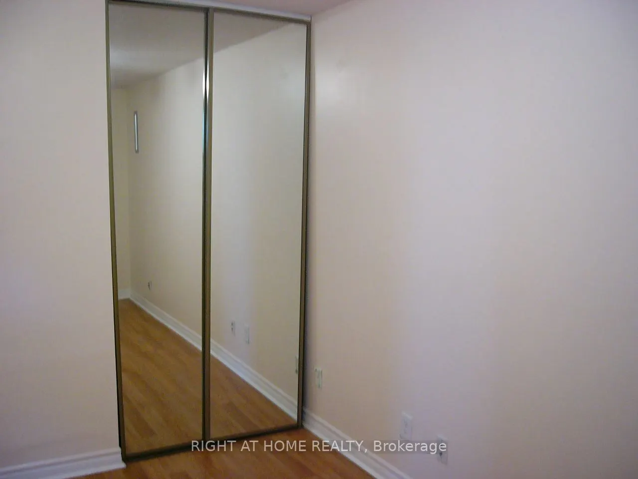 10 Tangreen Court, #302
