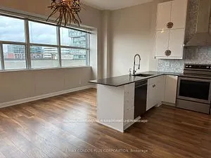 700 King Street W, #904