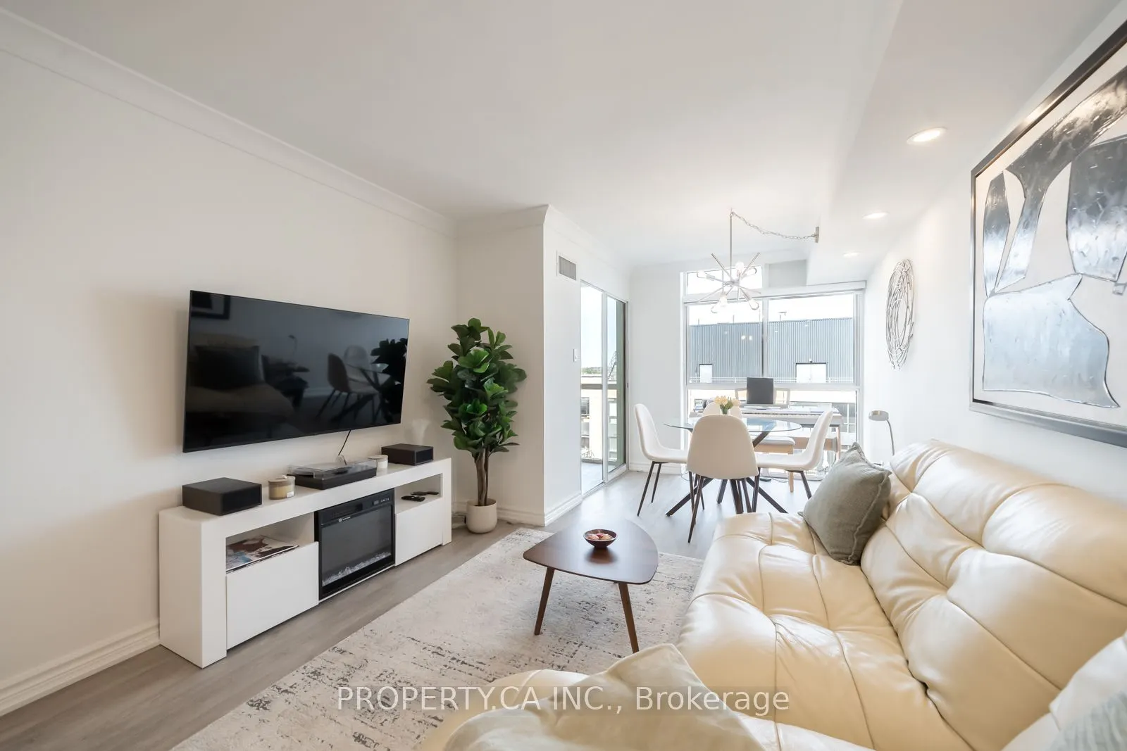 801 King Street W, #1019