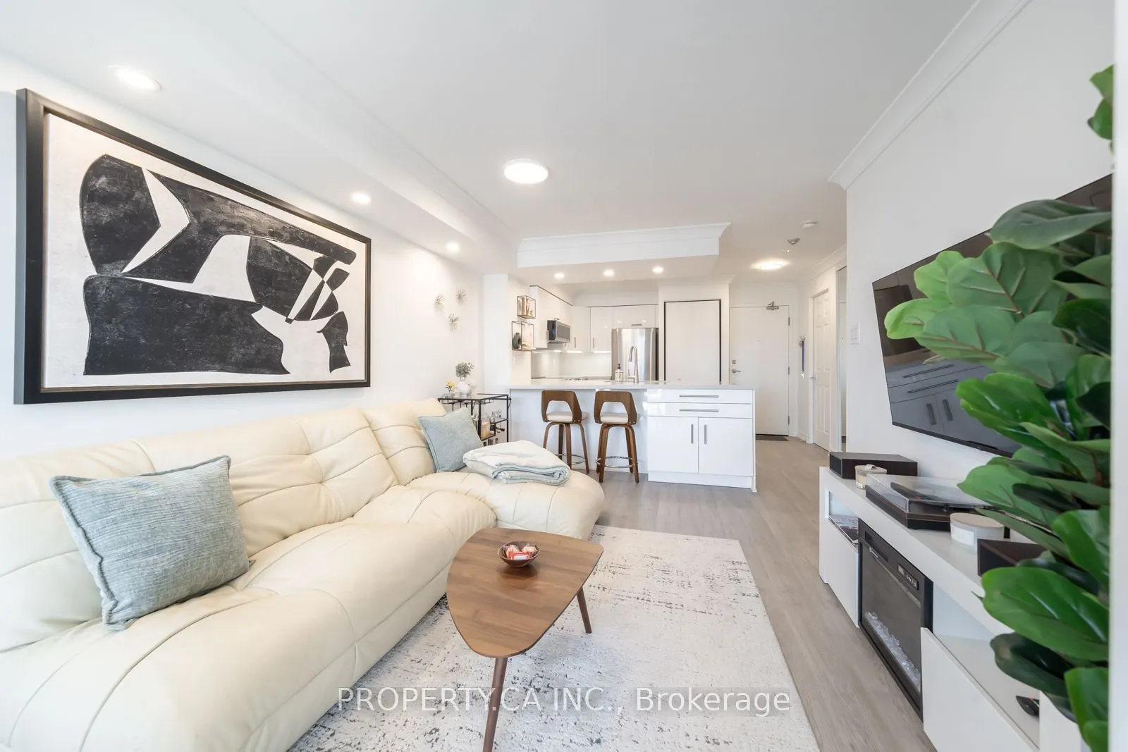 801 King Street W, #1019