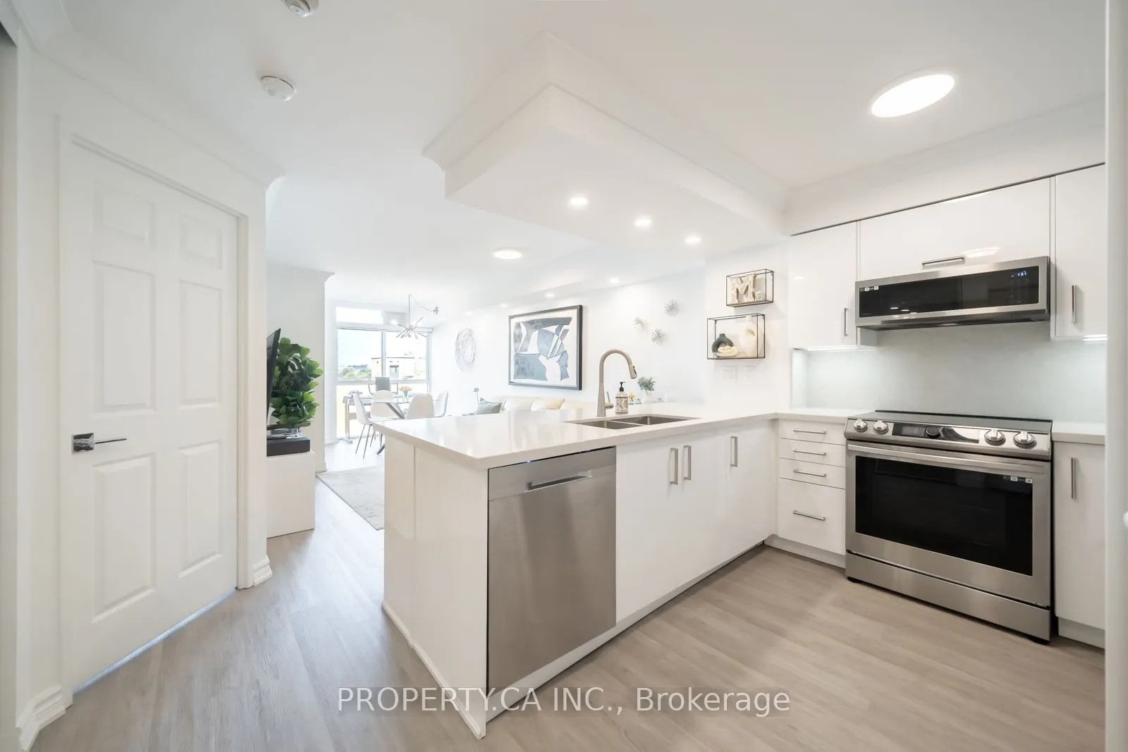 801 King Street W, #1019