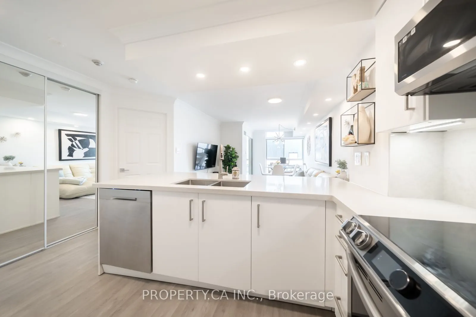 801 King Street W, #1019