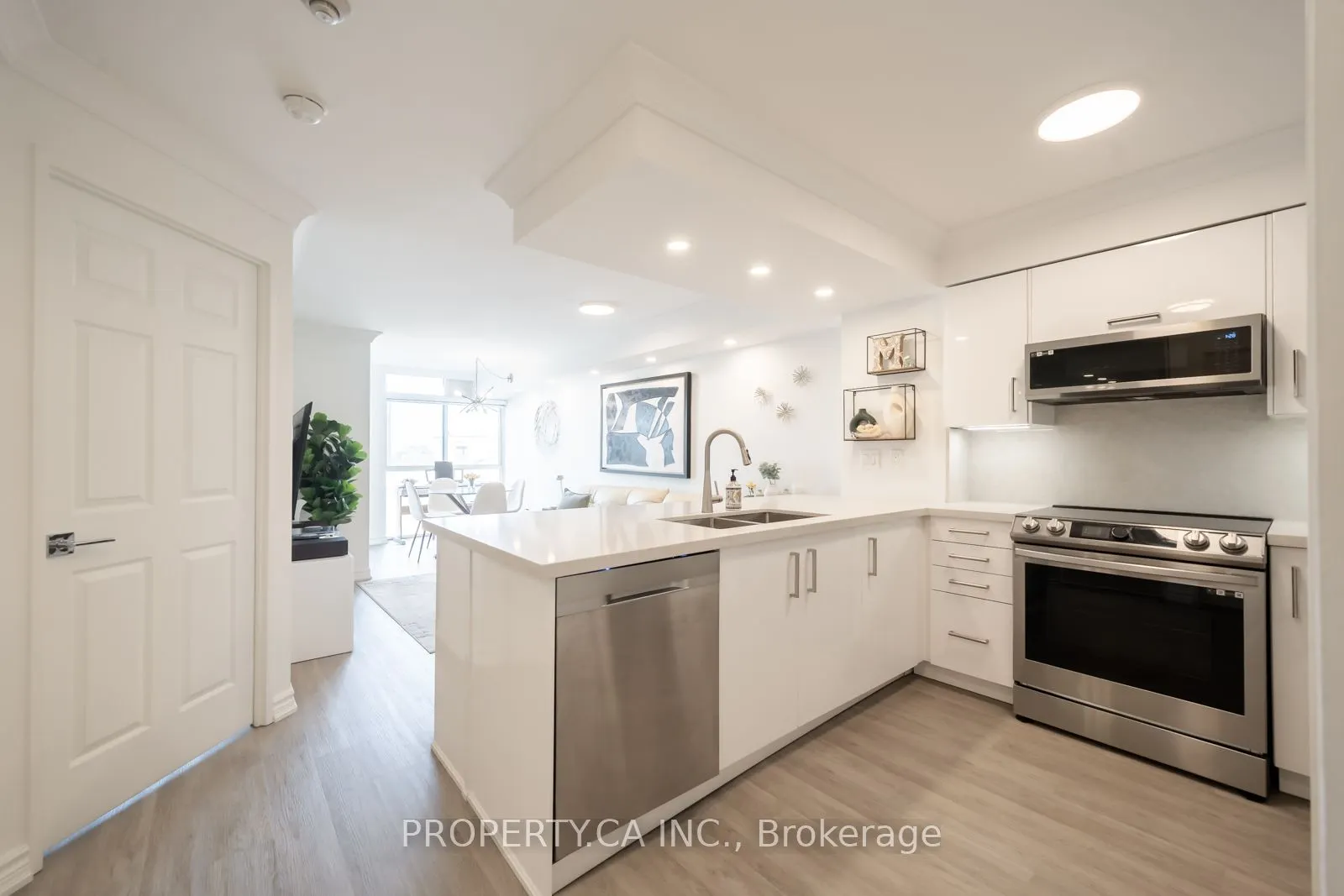 801 King Street W, #1019