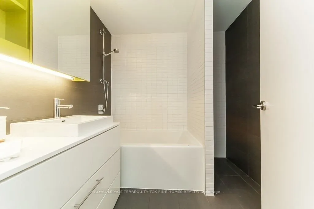 51 Trolley Crescent, #1305