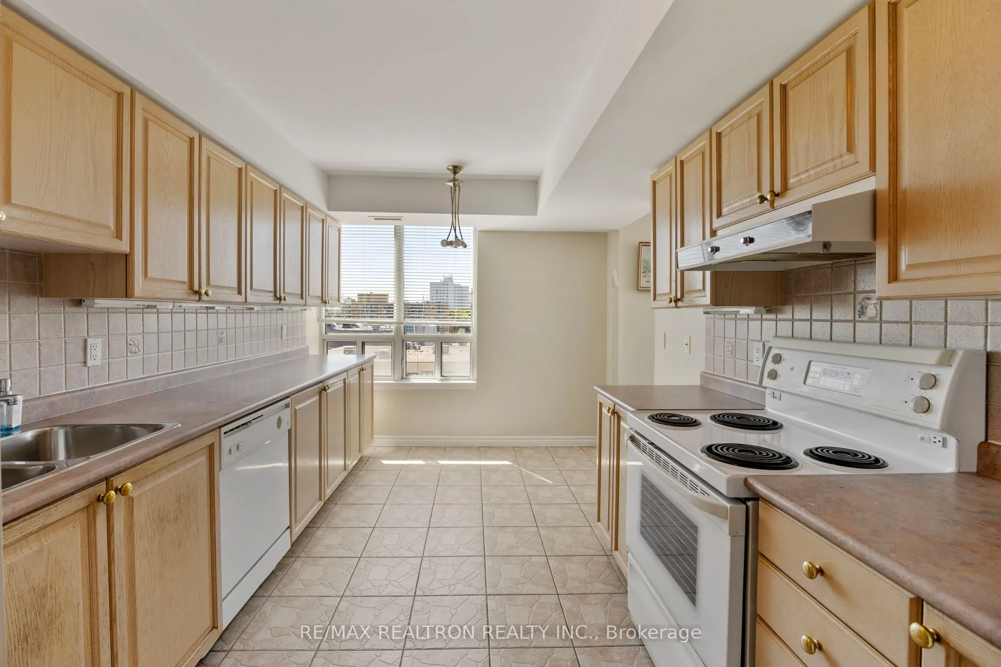 8 Covington Road, #604
