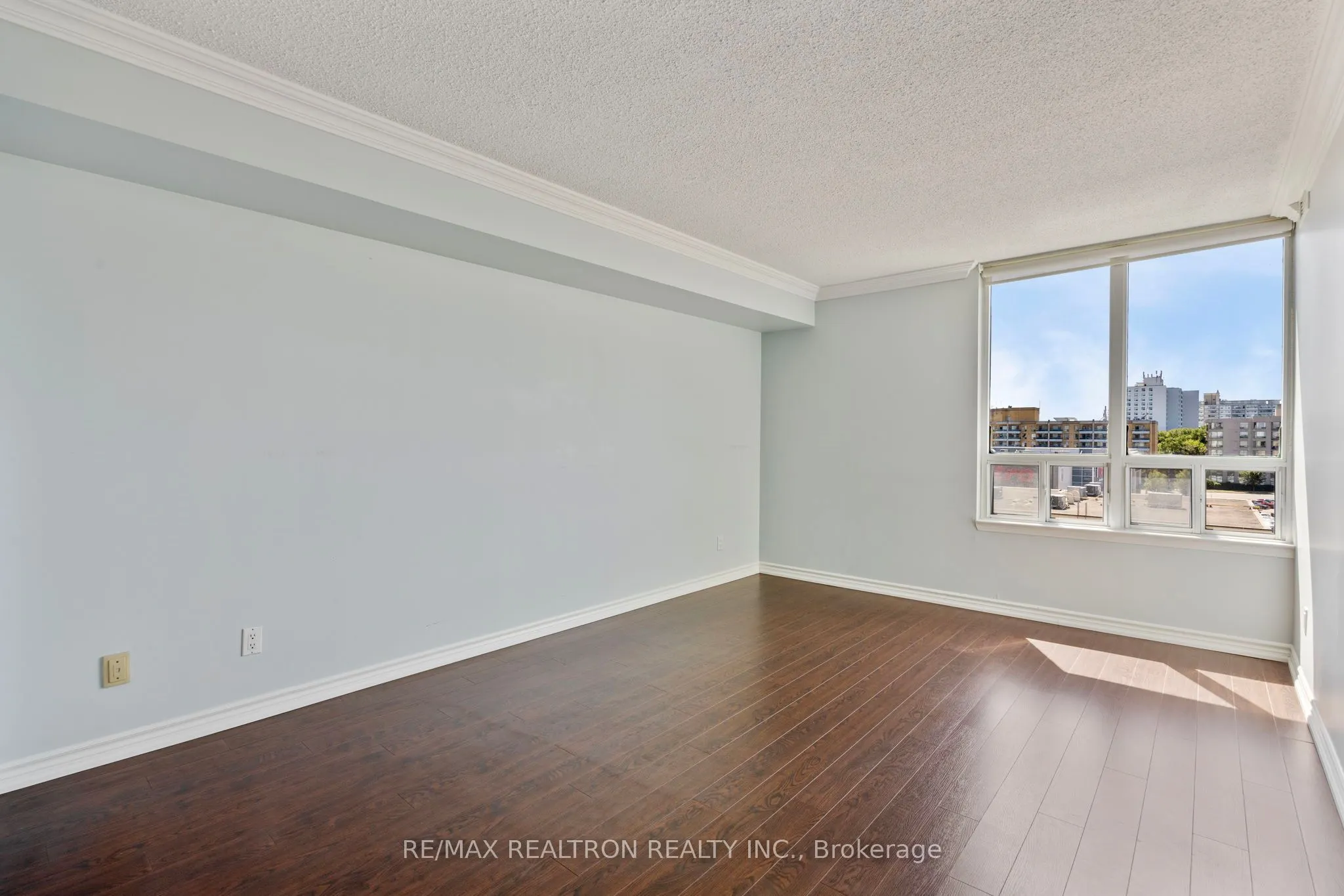 8 Covington Road, #604