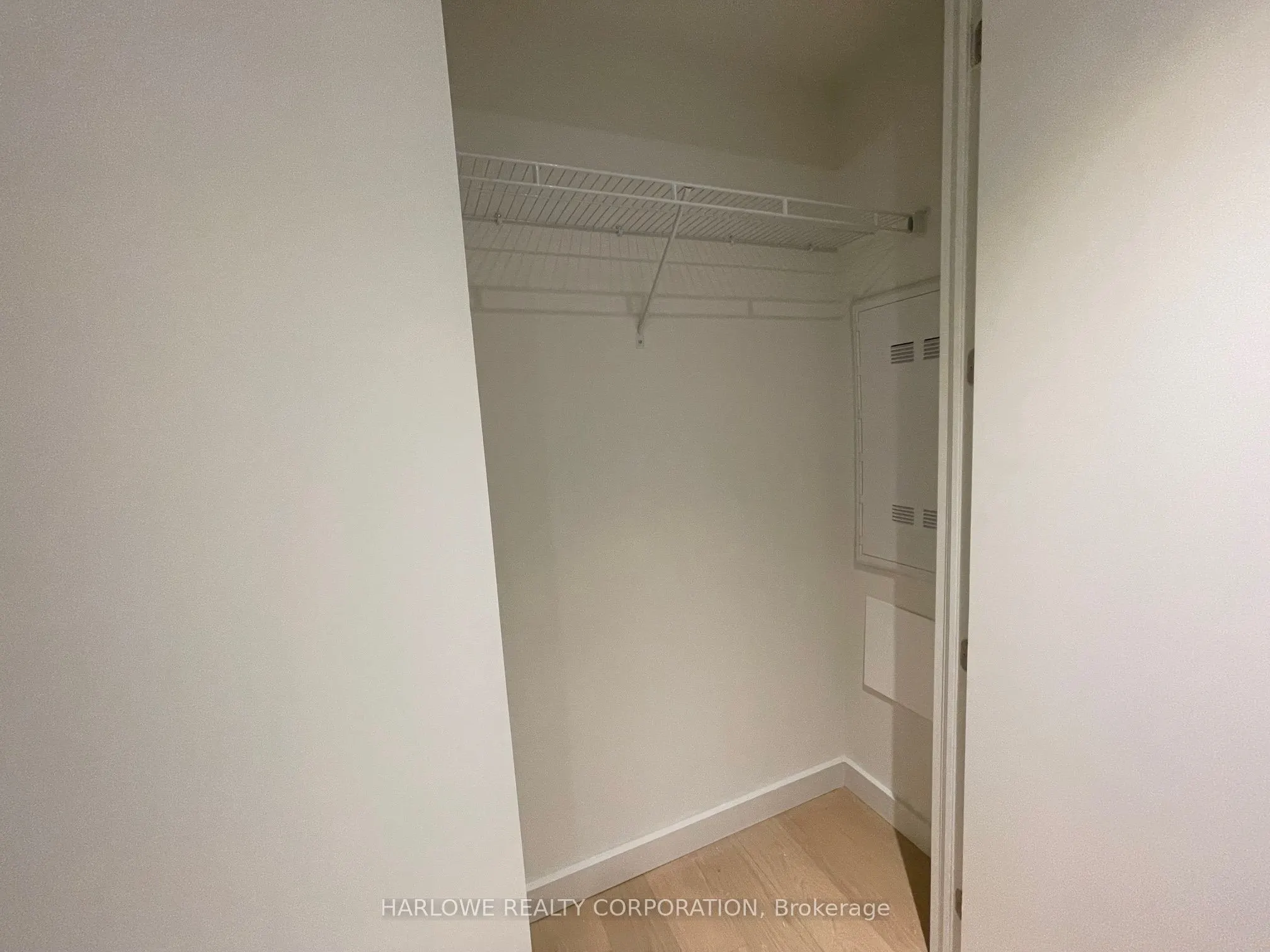 81 Wellesley Street E, #2402