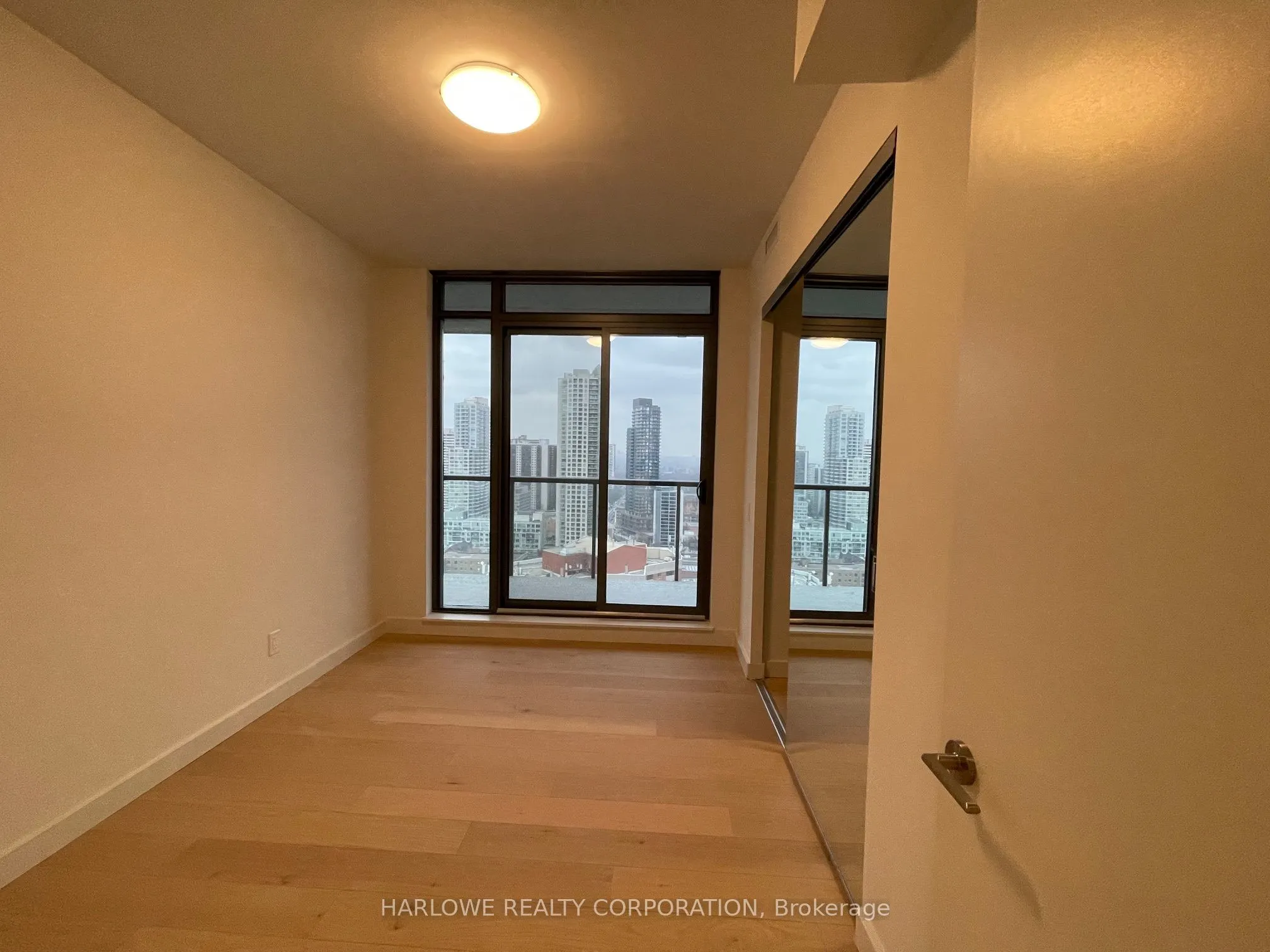 81 Wellesley Street E, #2402