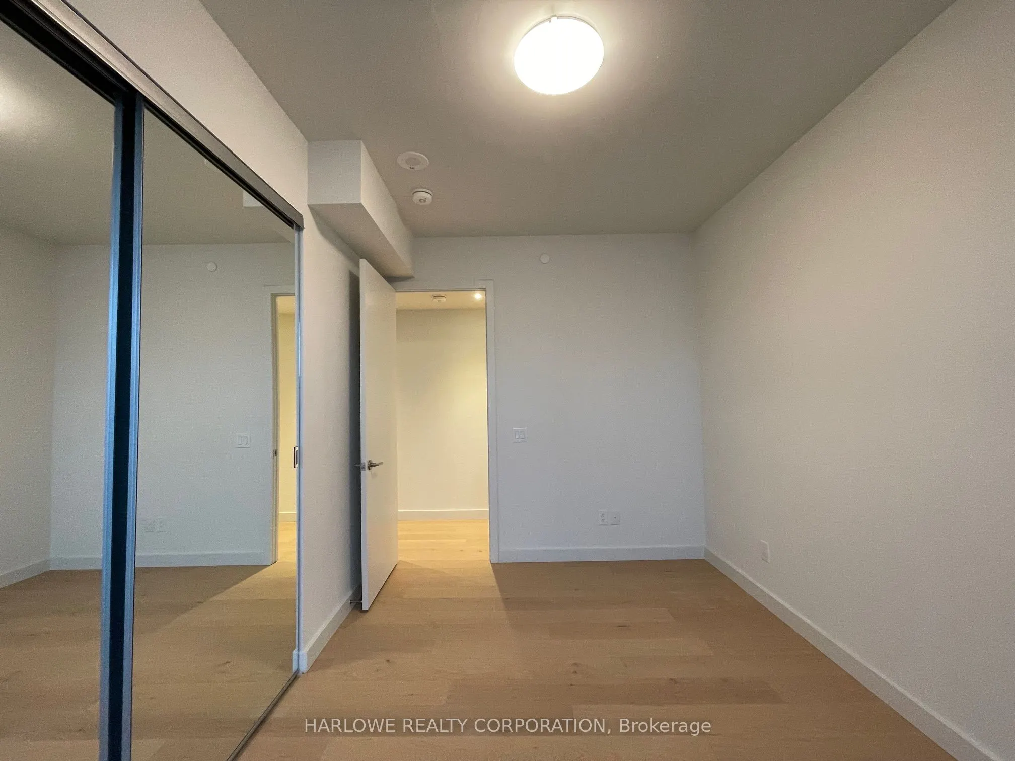 81 Wellesley Street E, #2402