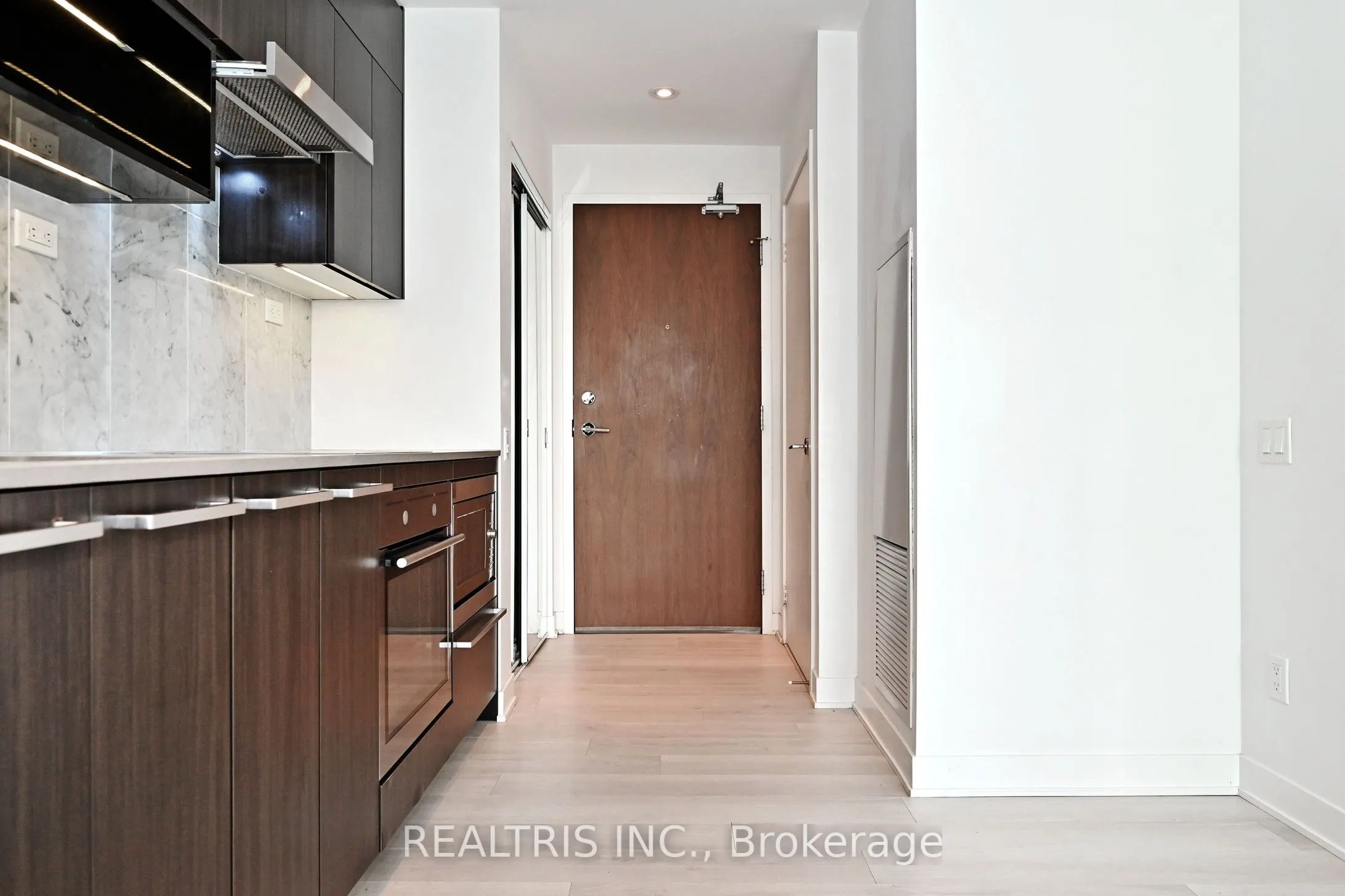 90 Queens Wharf Road, #611