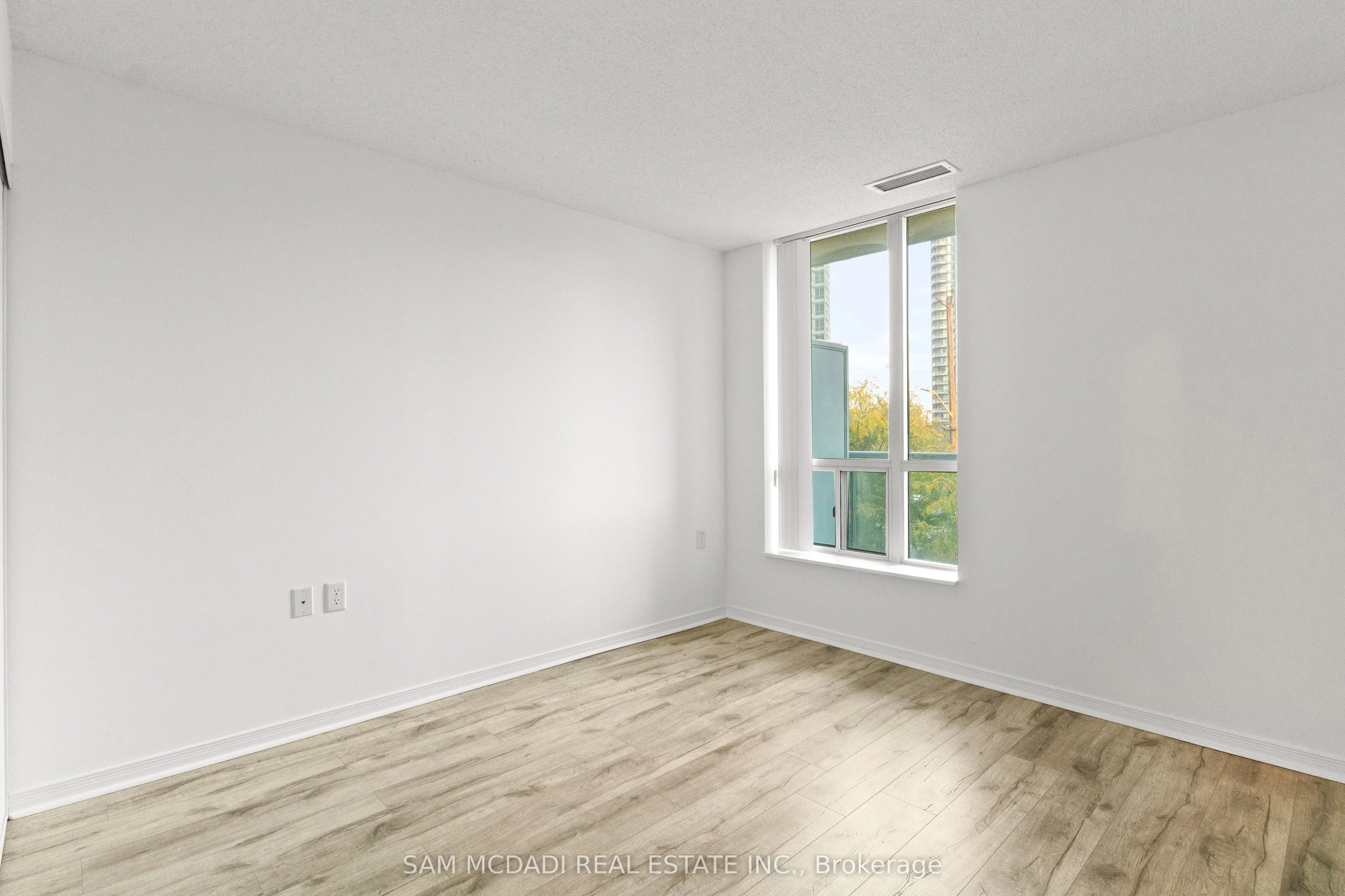 20 Olive Avenue, #206
