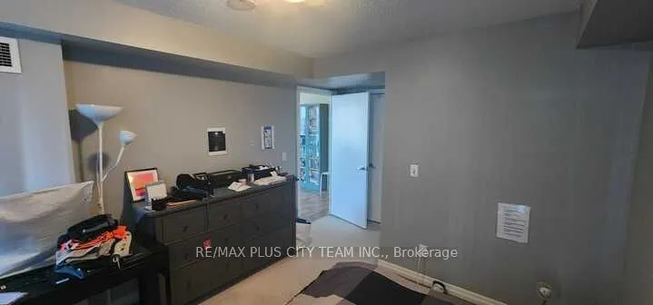 12 Yonge Street, #1102