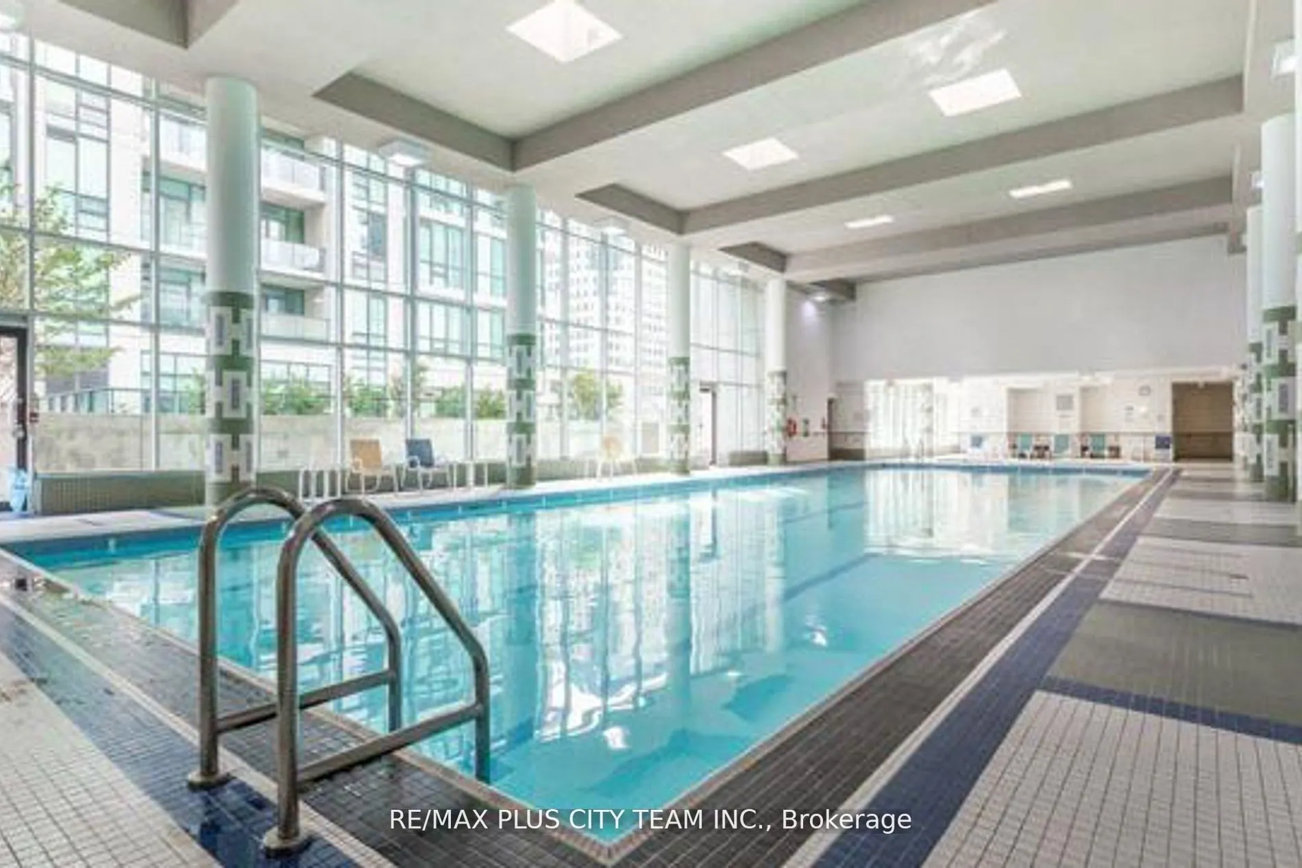 12 Yonge Street, #1102