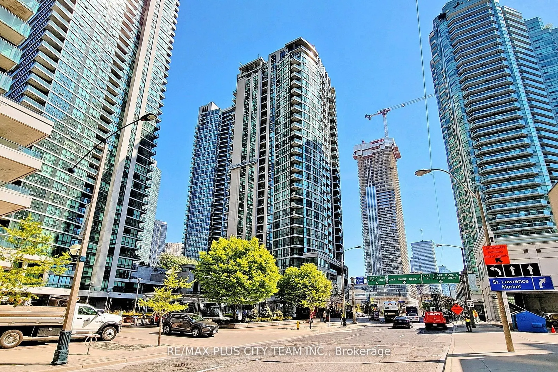 12 Yonge Street, #1102