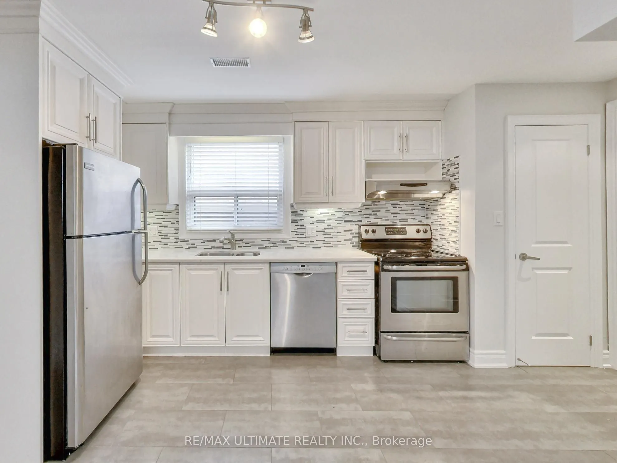 40 Ashbury Avenue, #Apt #2