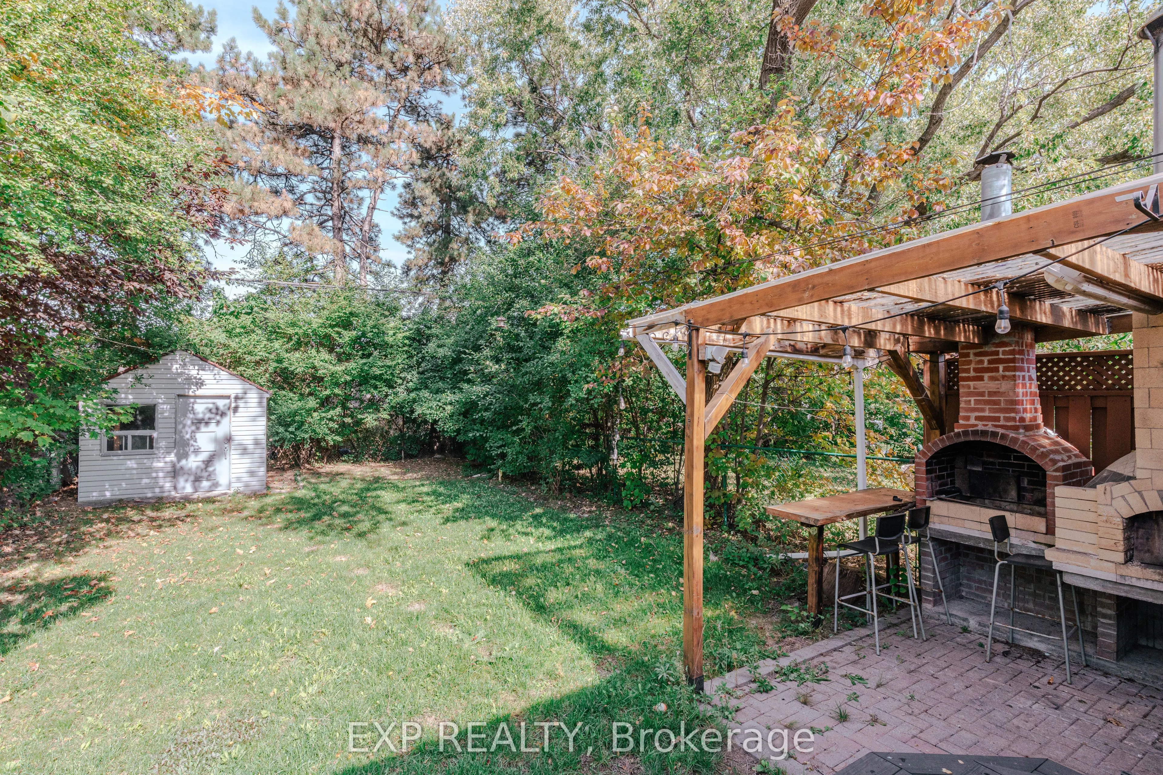 72 Billington Crescent