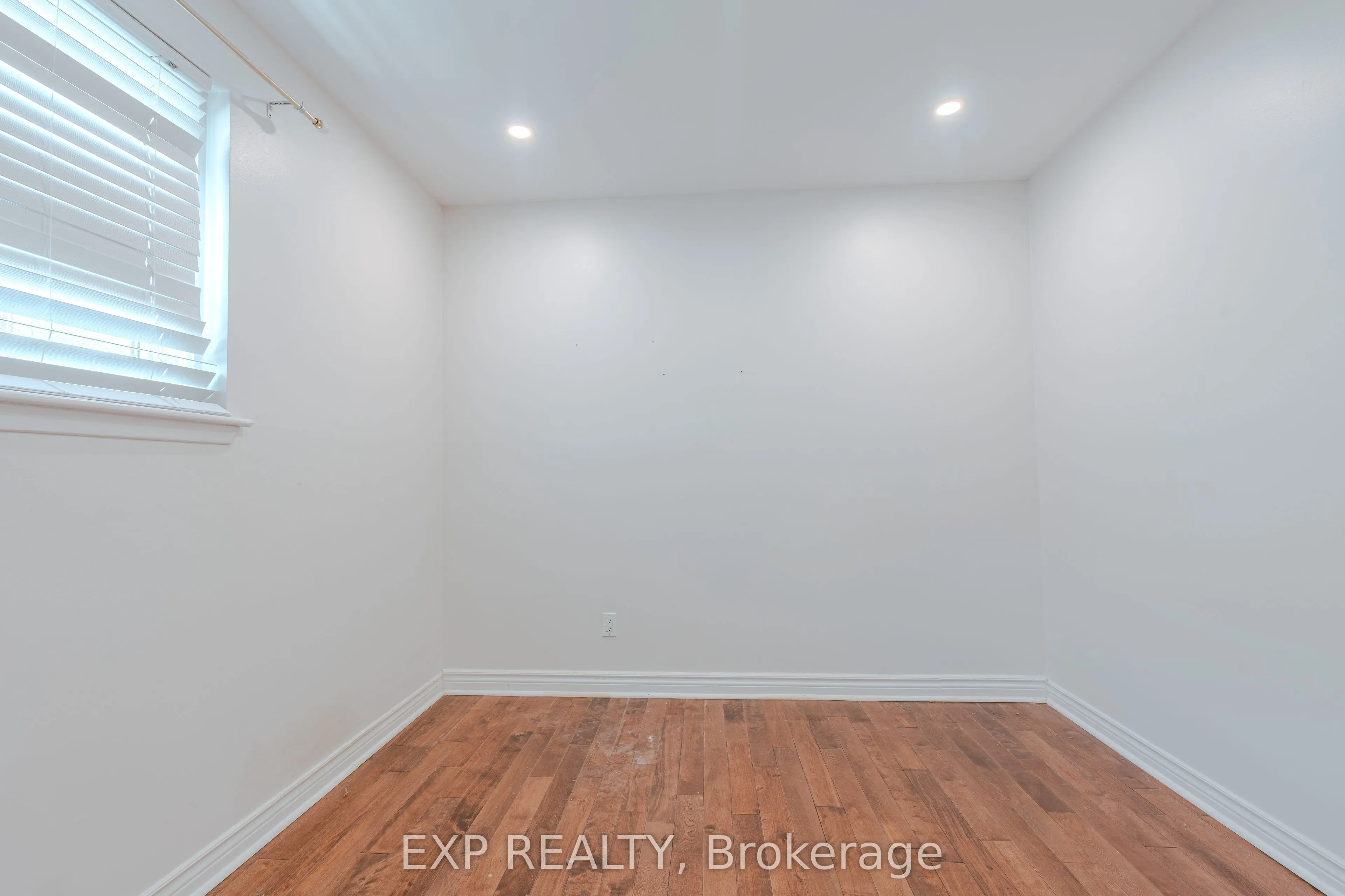 72 Billington Crescent