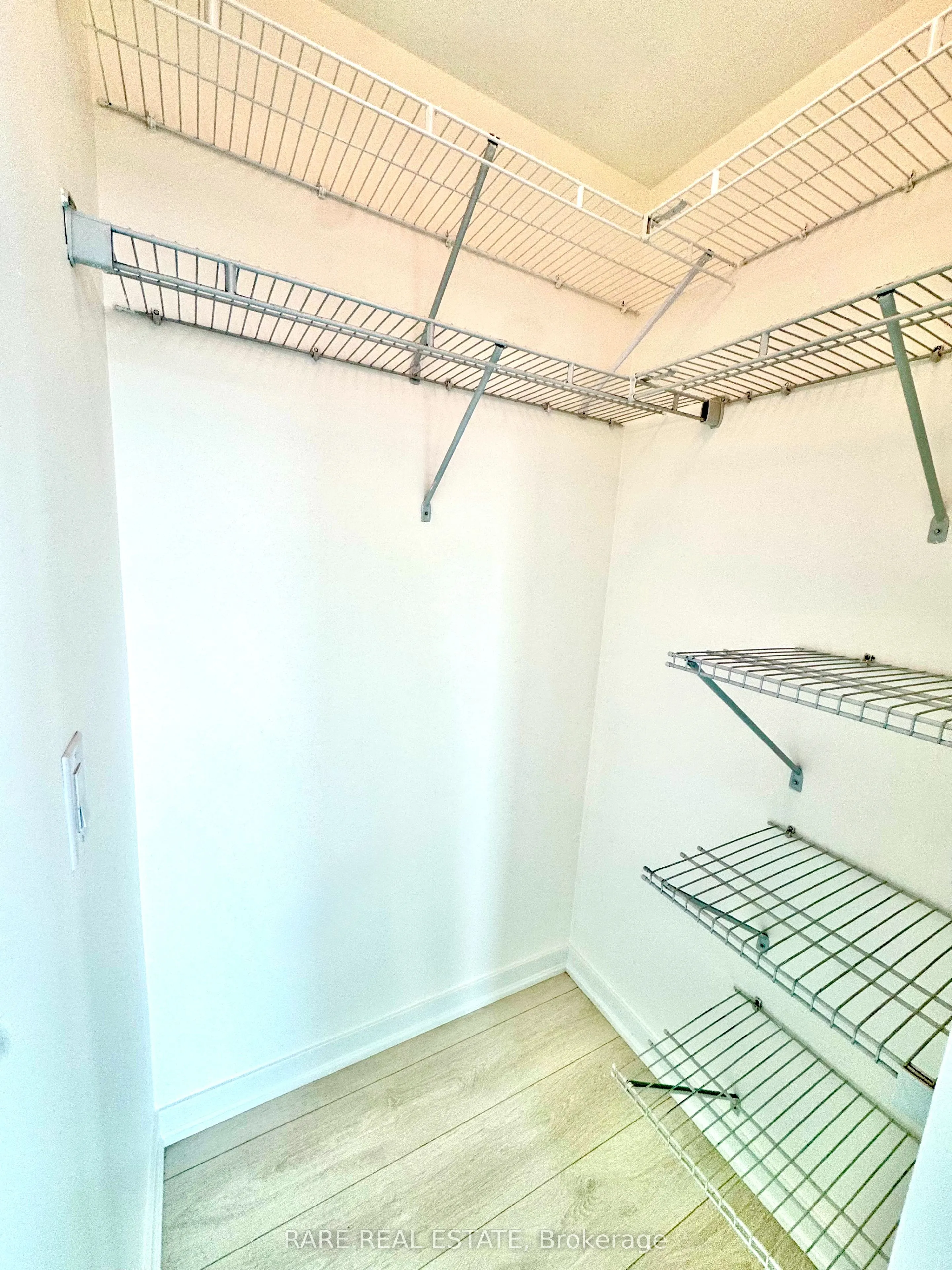 150 East Liberty Street, #1112