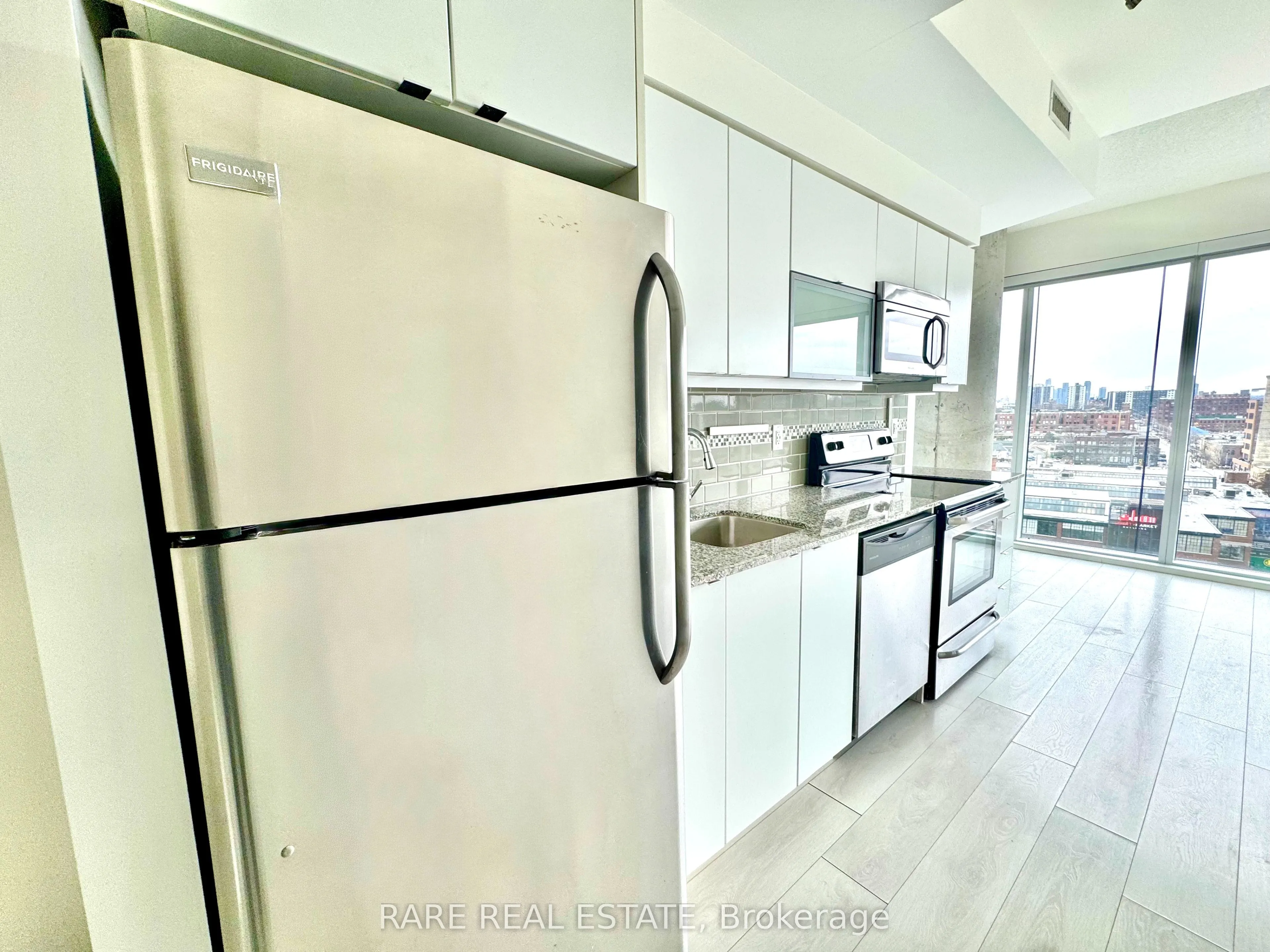 150 East Liberty Street, #1112