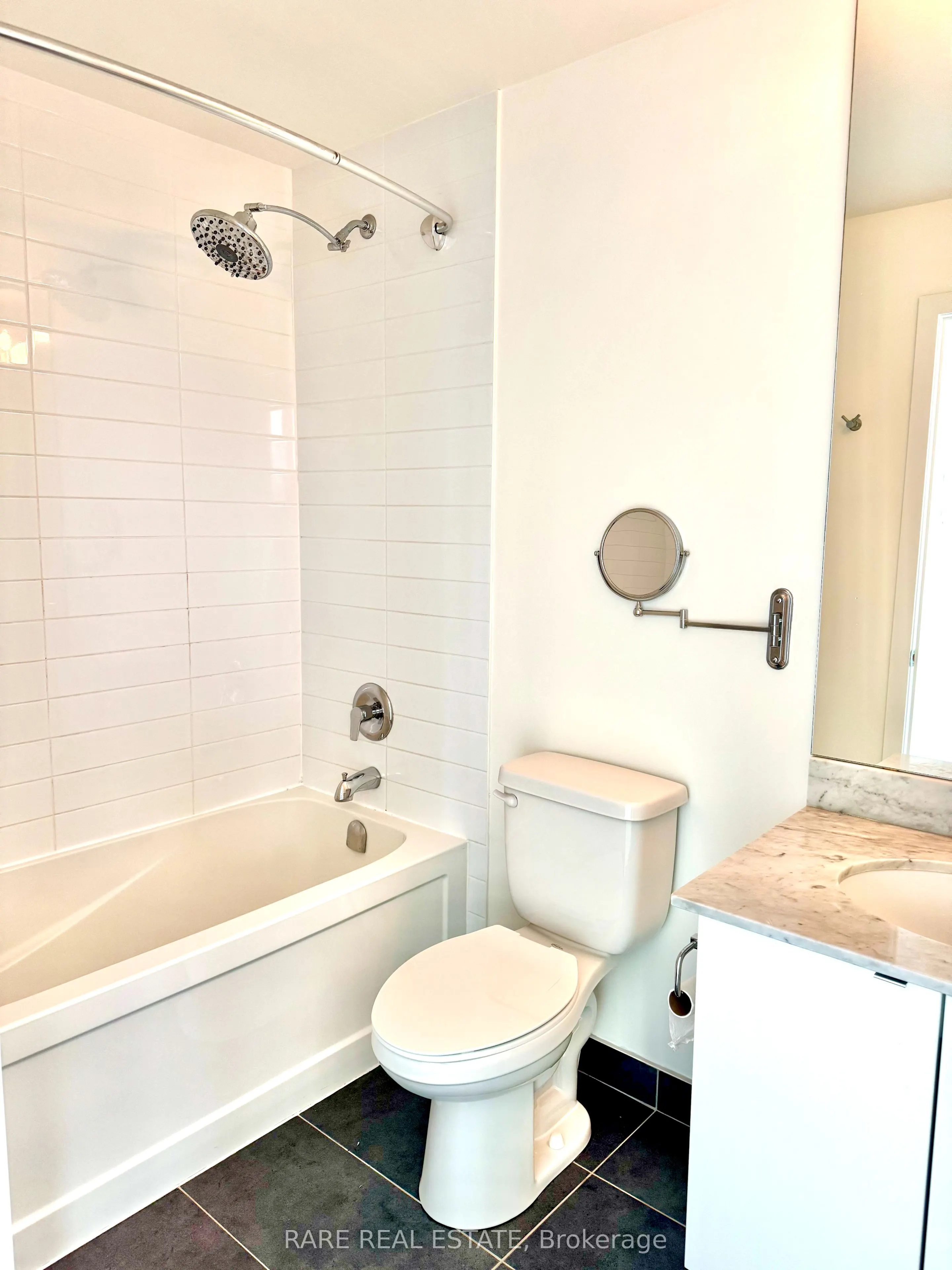 150 East Liberty Street, #1112