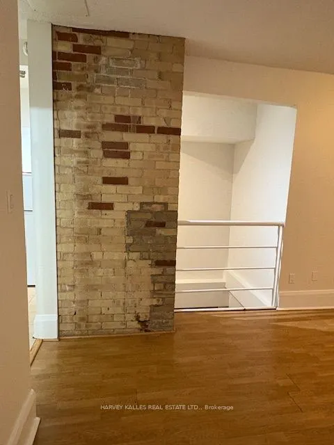 440 Avenue Road, #101