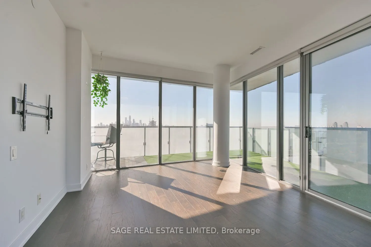 1815 Yonge Street, #LPh02