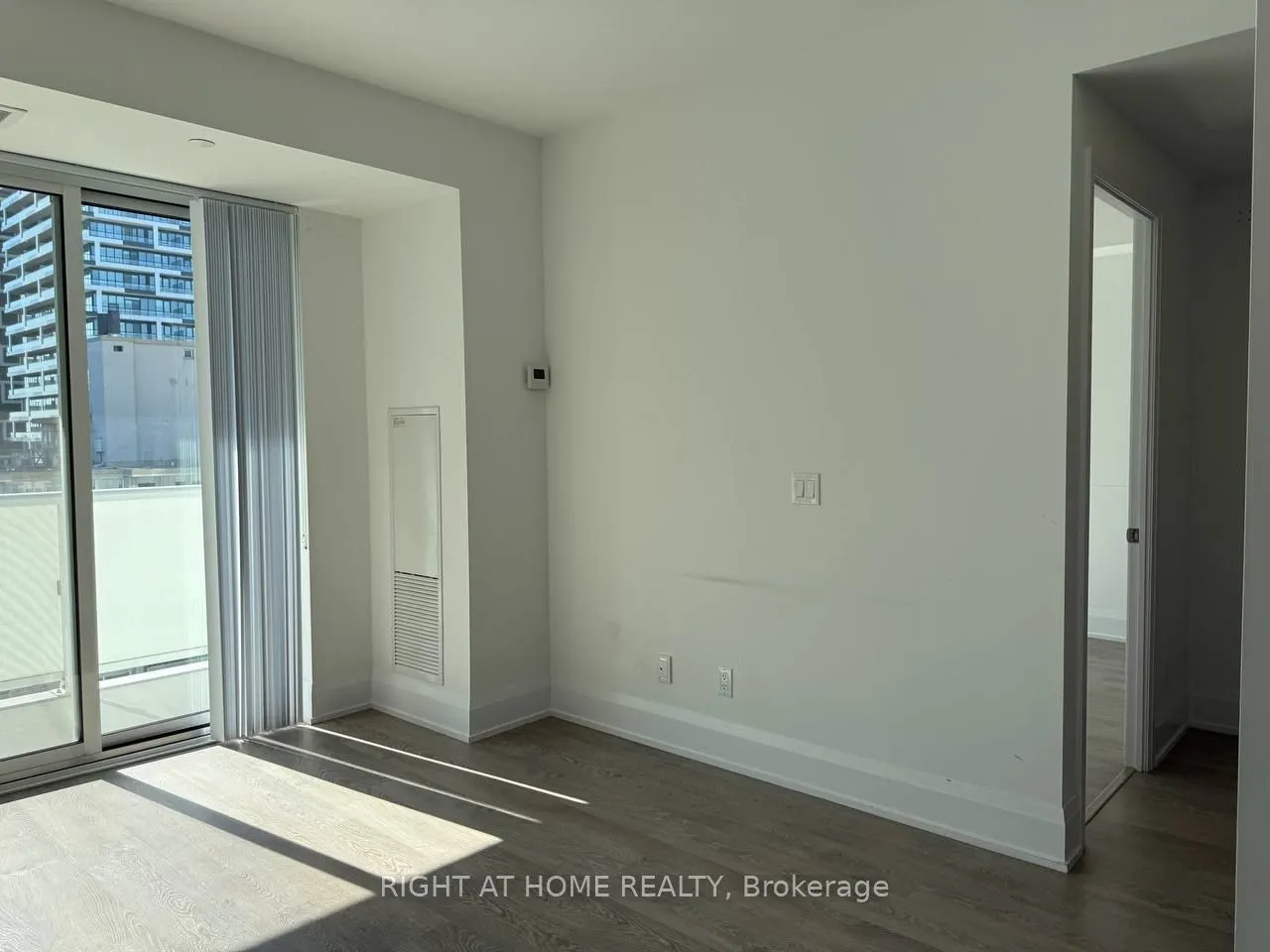 101 Erskine Avenue, #1908