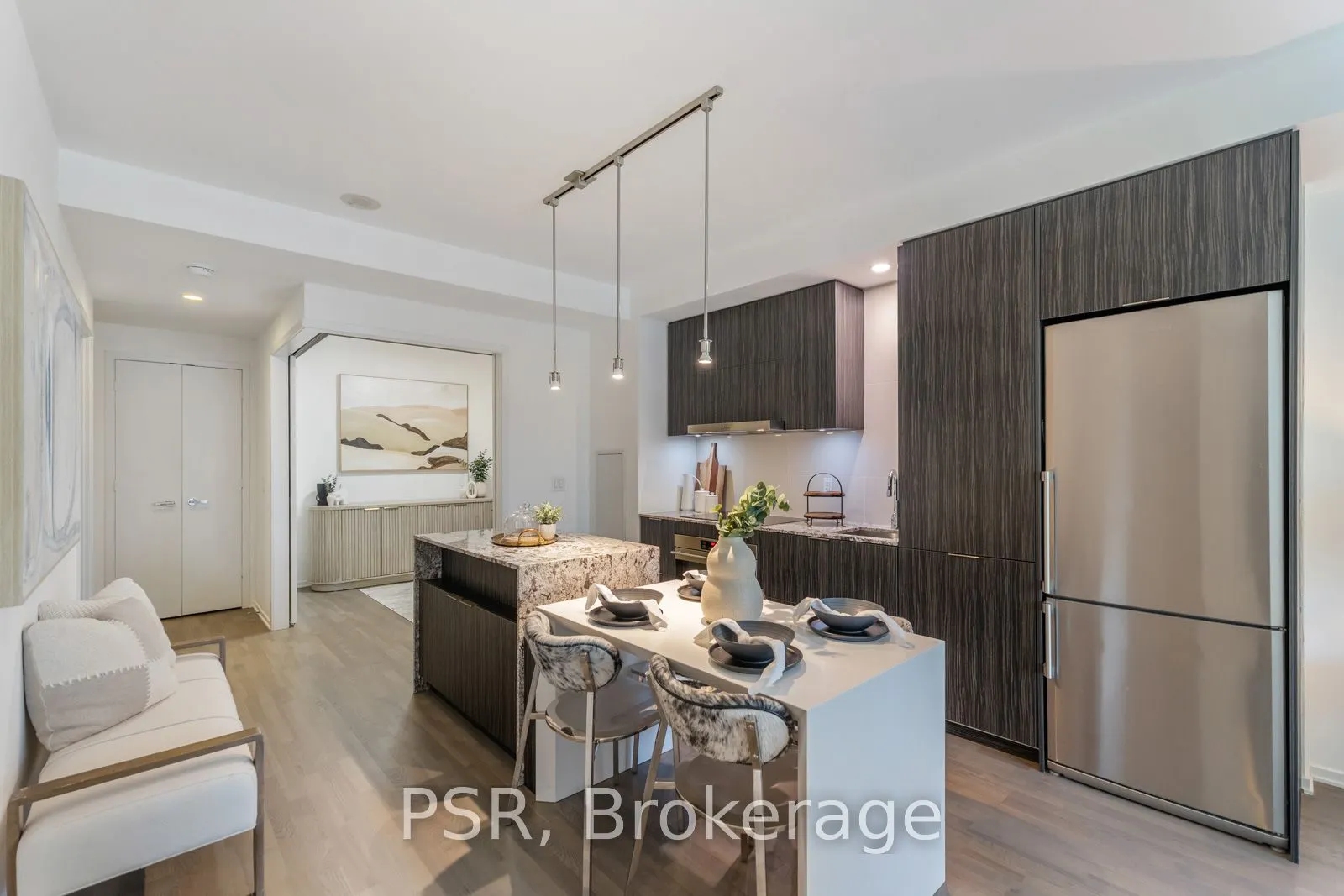 1 Bloor Street E, #303