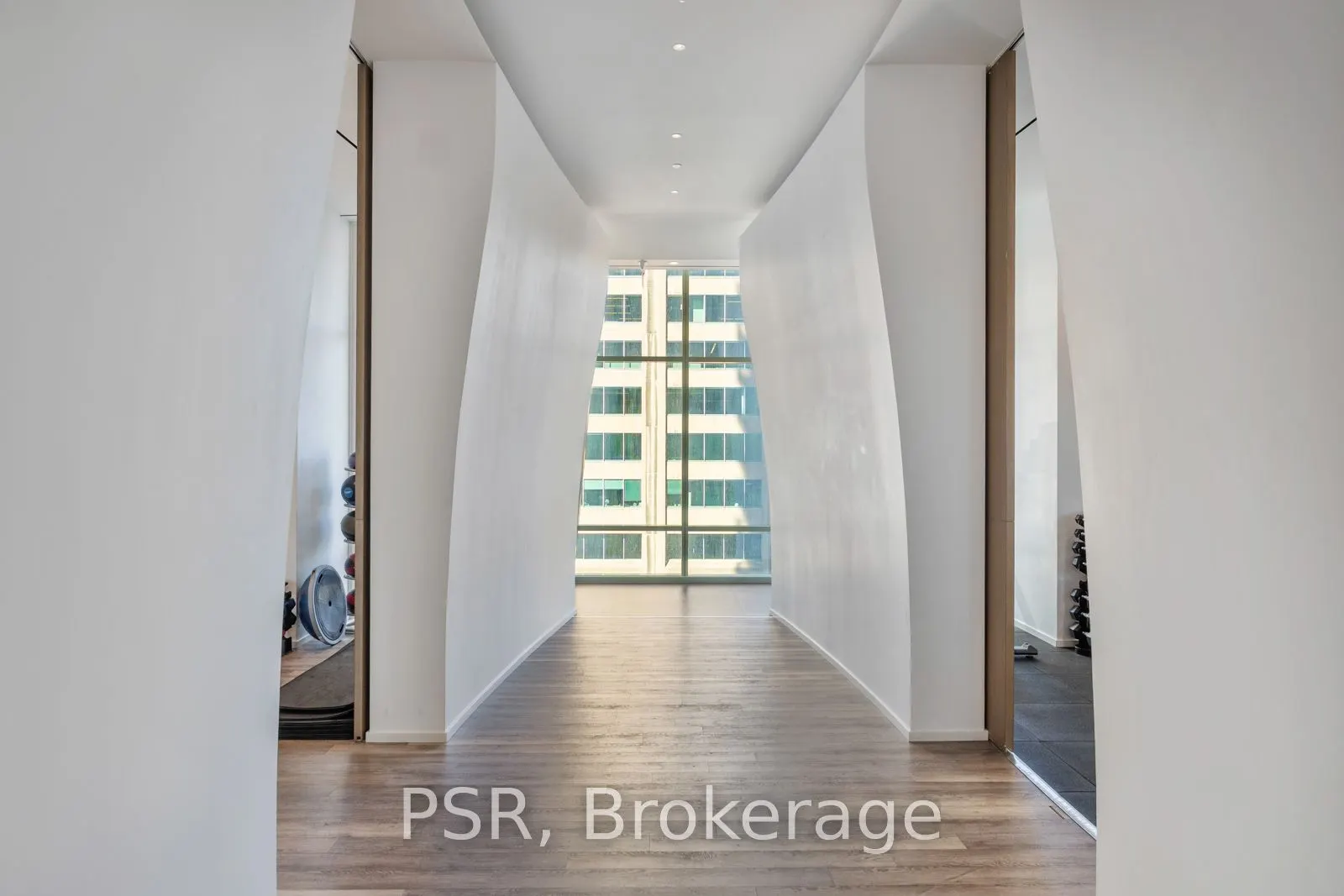 1 Bloor Street E, #303