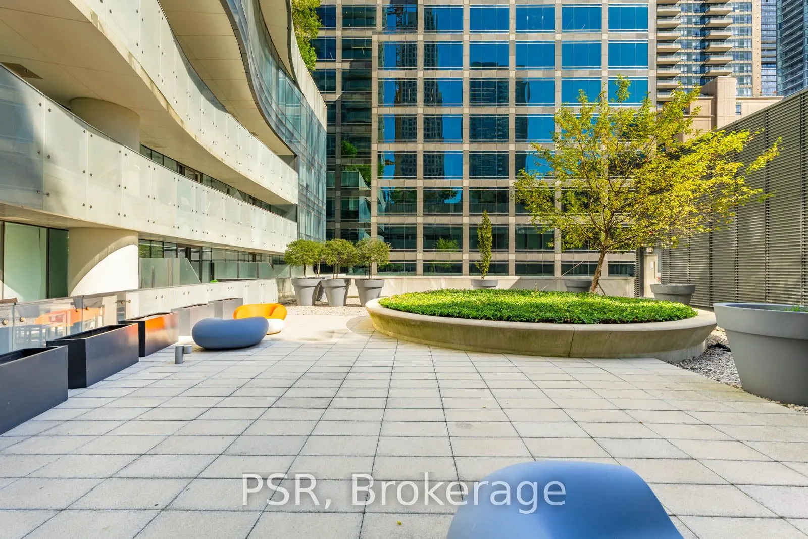 1 Bloor Street E, #303