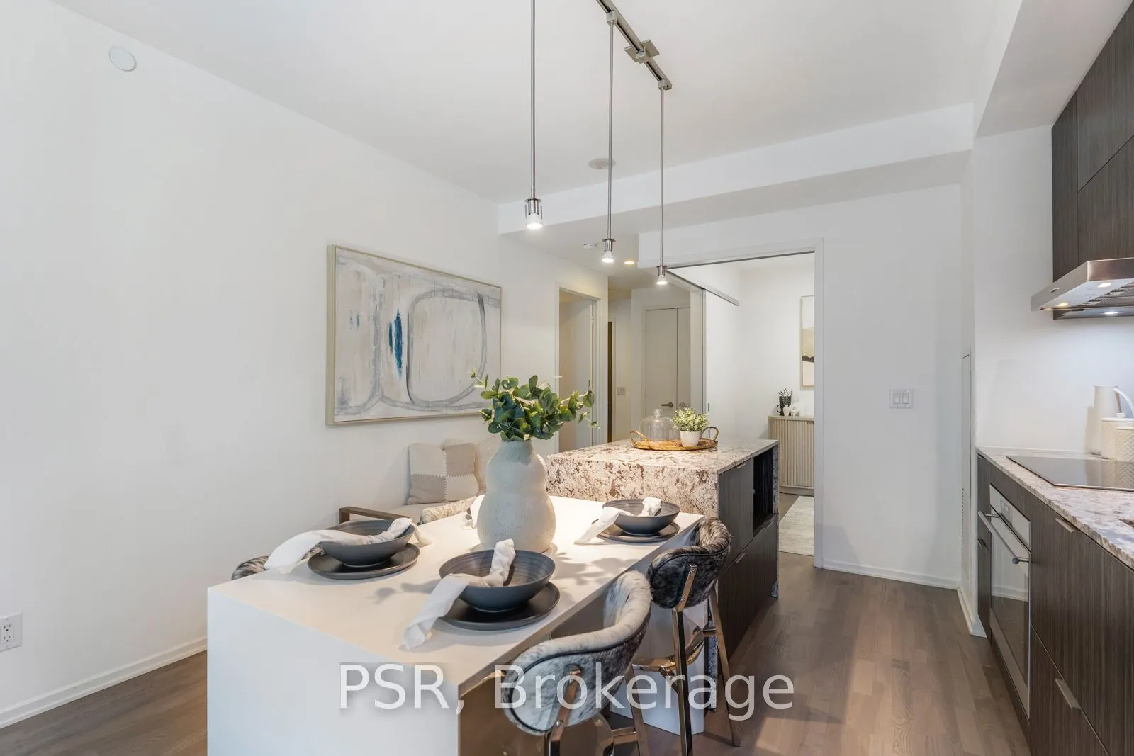 1 Bloor Street E, #303