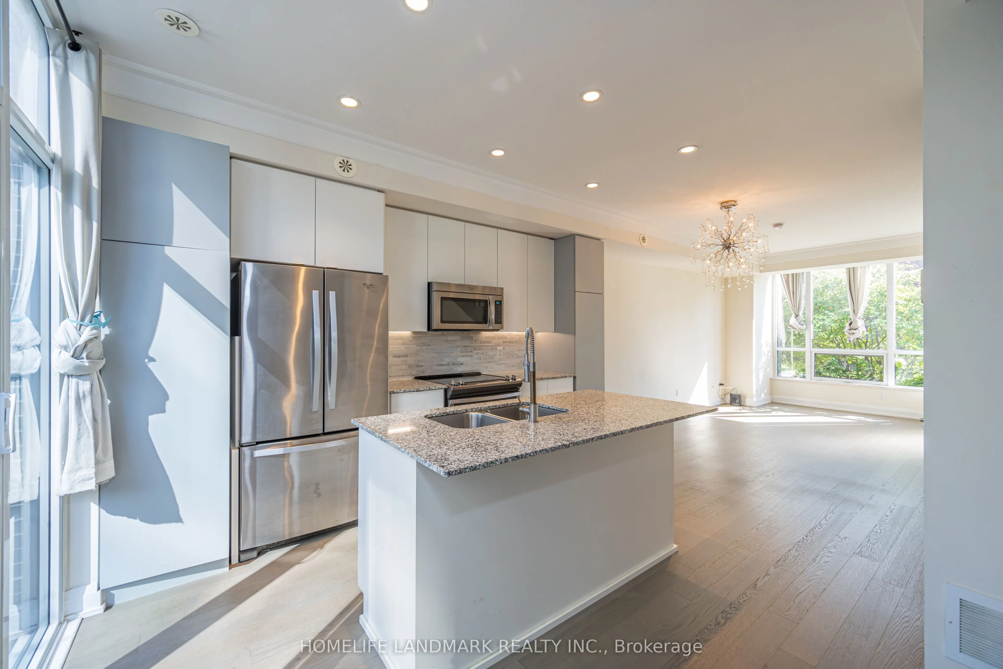 18 Graydon Hall Drive, #TH12