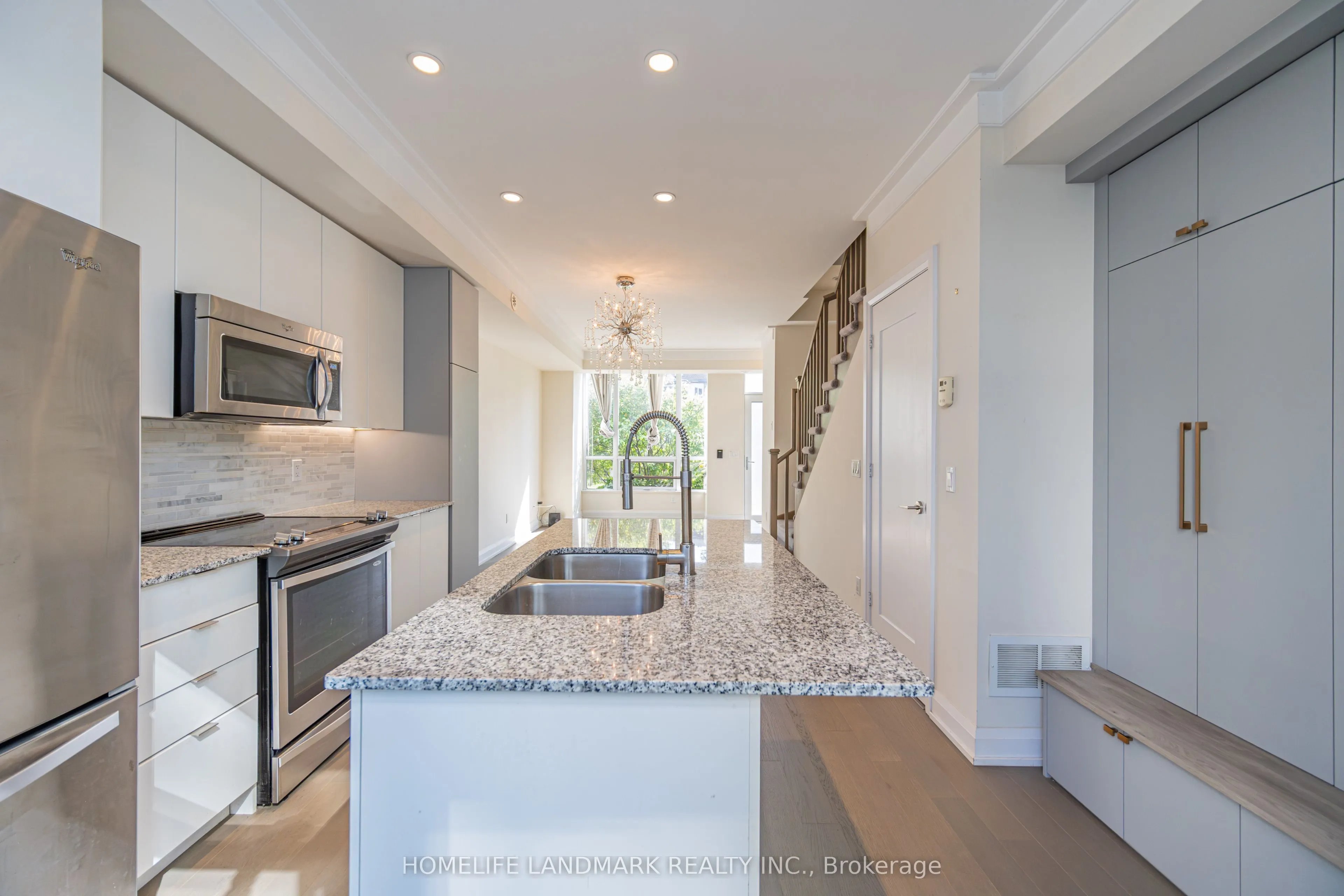 18 Graydon Hall Drive, #TH12