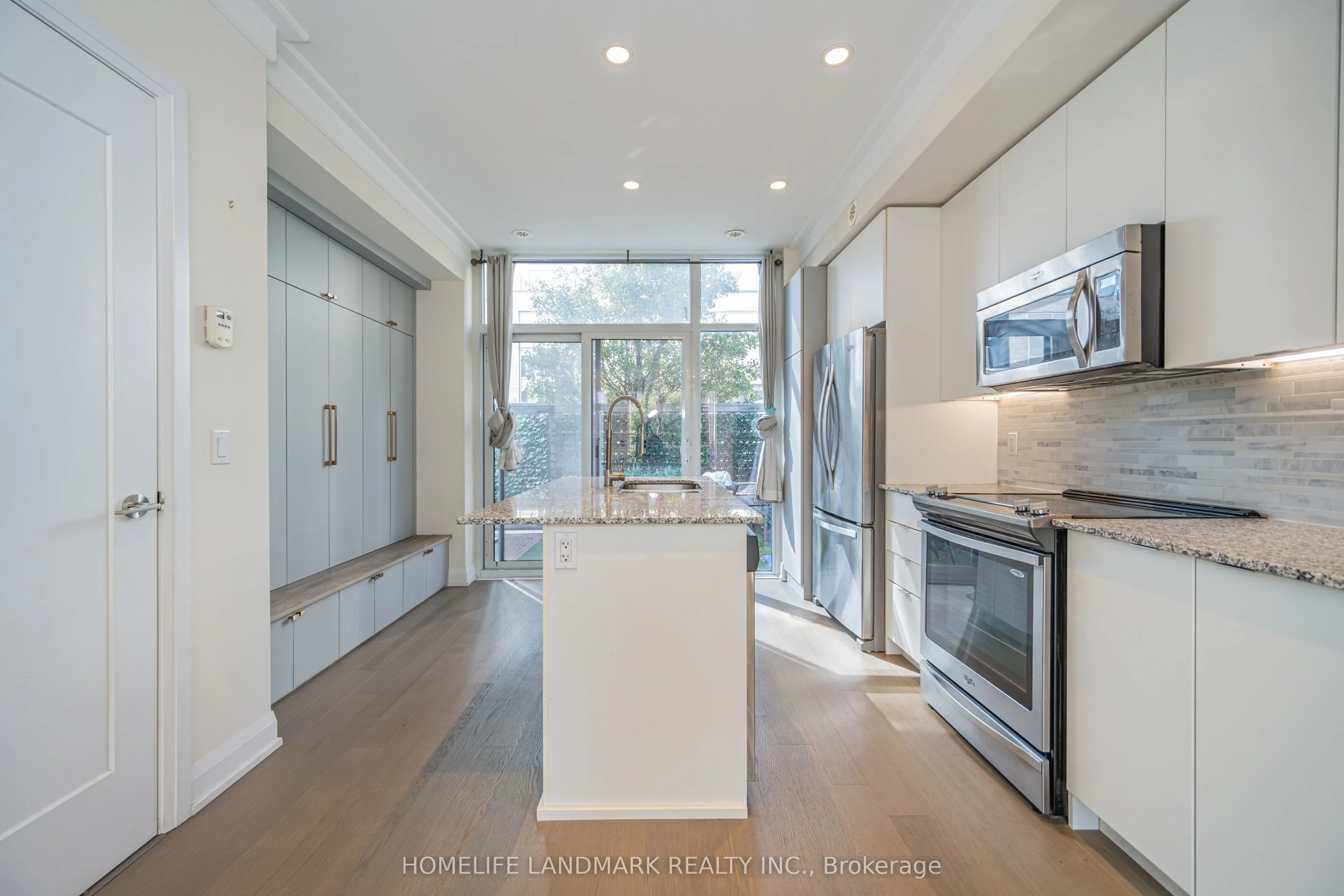 18 Graydon Hall Drive, #TH12