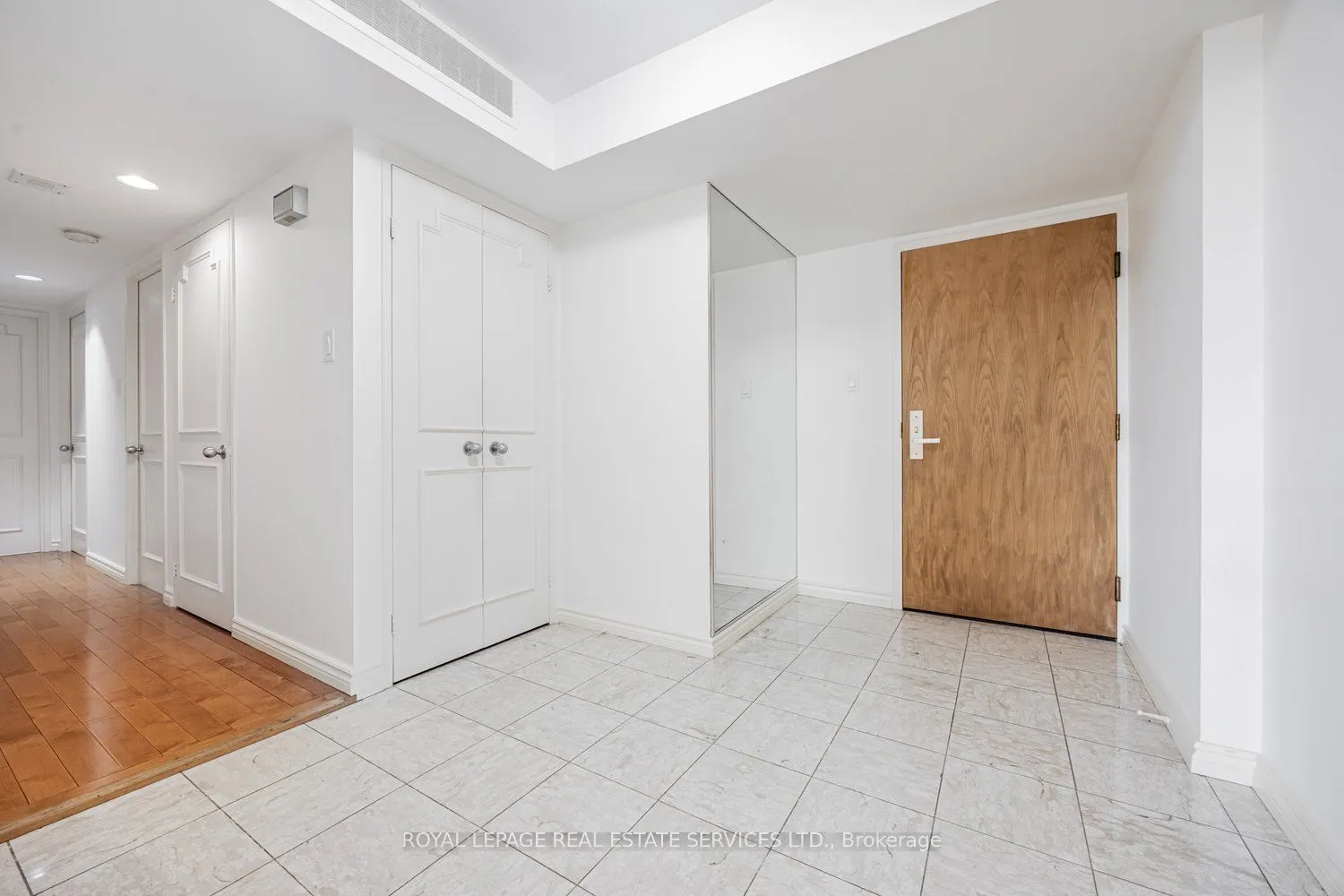 900 Yonge Street, #501