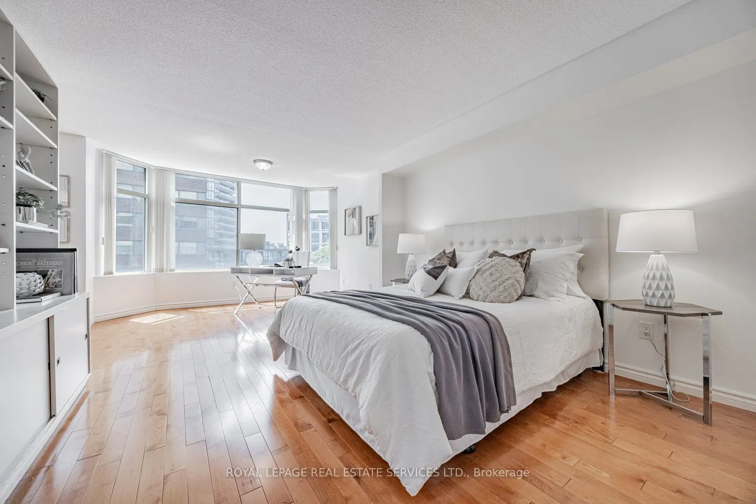 900 Yonge Street, #501